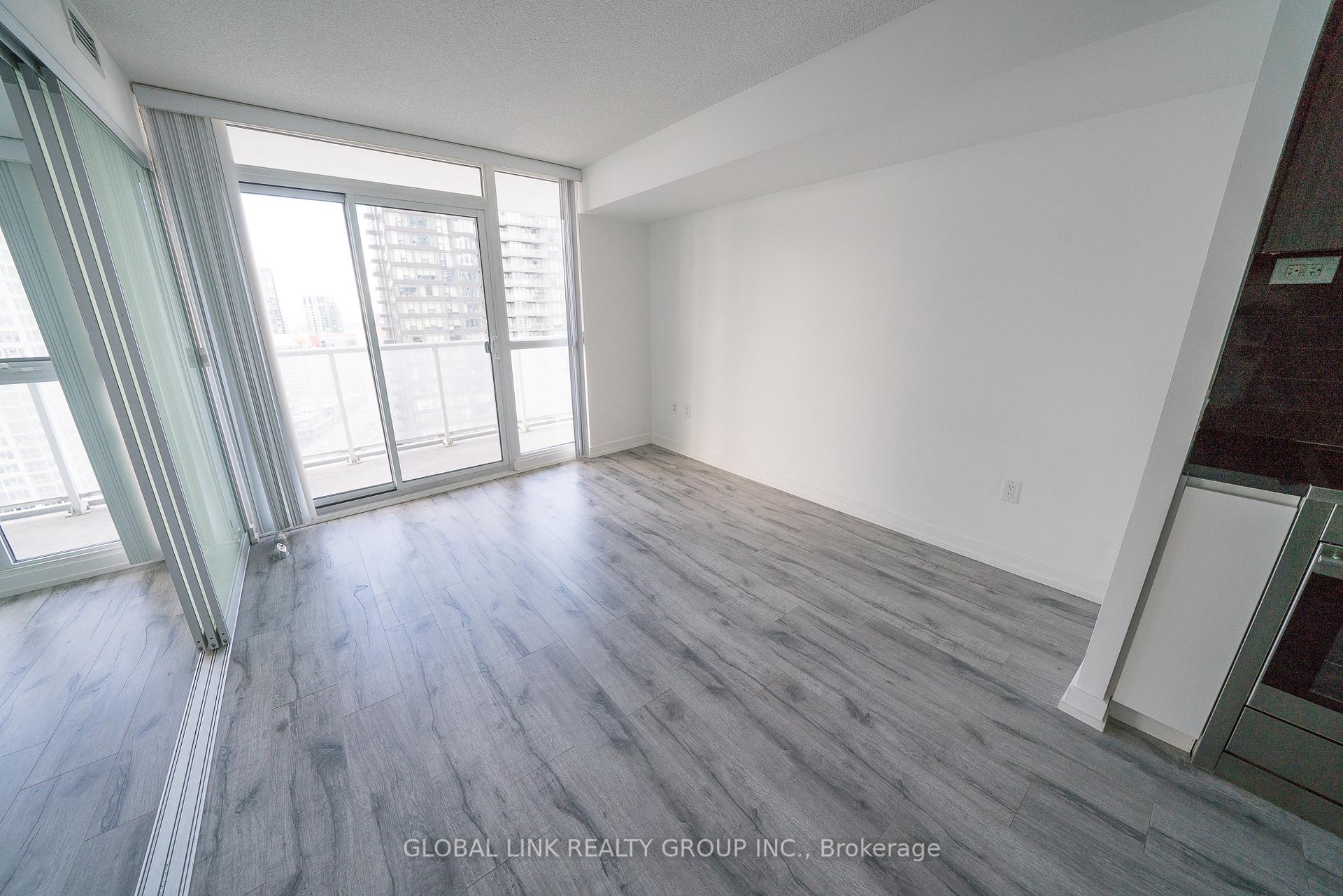 Photo 6 of Unit 2711, 75 Queens Wharf Road, Toronto, Waterfront Communities — HOMEH