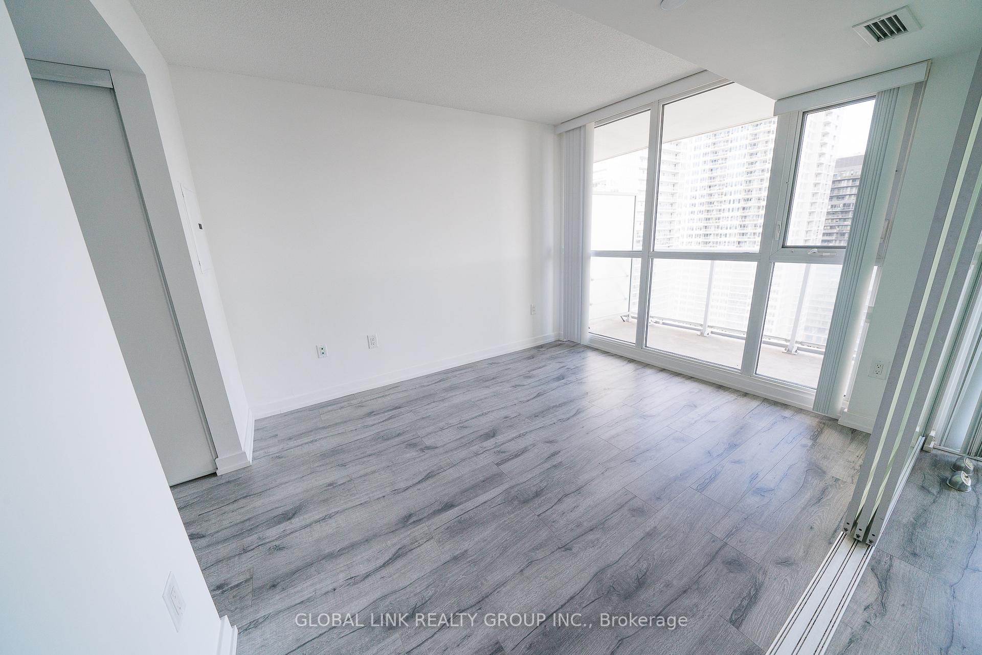 Photo 8 of Unit 2711, 75 Queens Wharf Road, Toronto, Waterfront Communities — HOMEH
