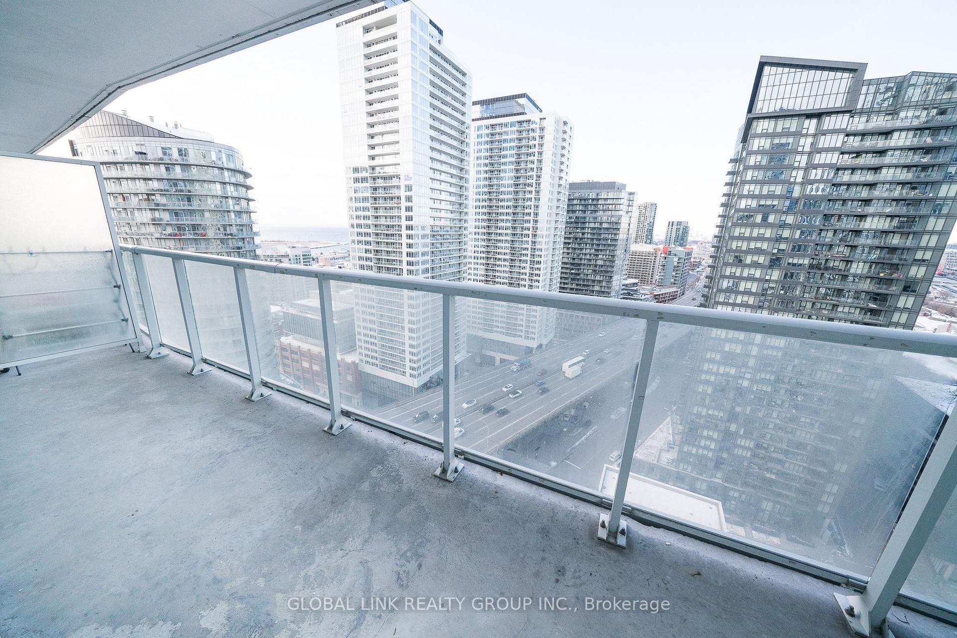 Photo 12 of Unit 2711, 75 Queens Wharf Road, Toronto, Waterfront Communities — HOMEH