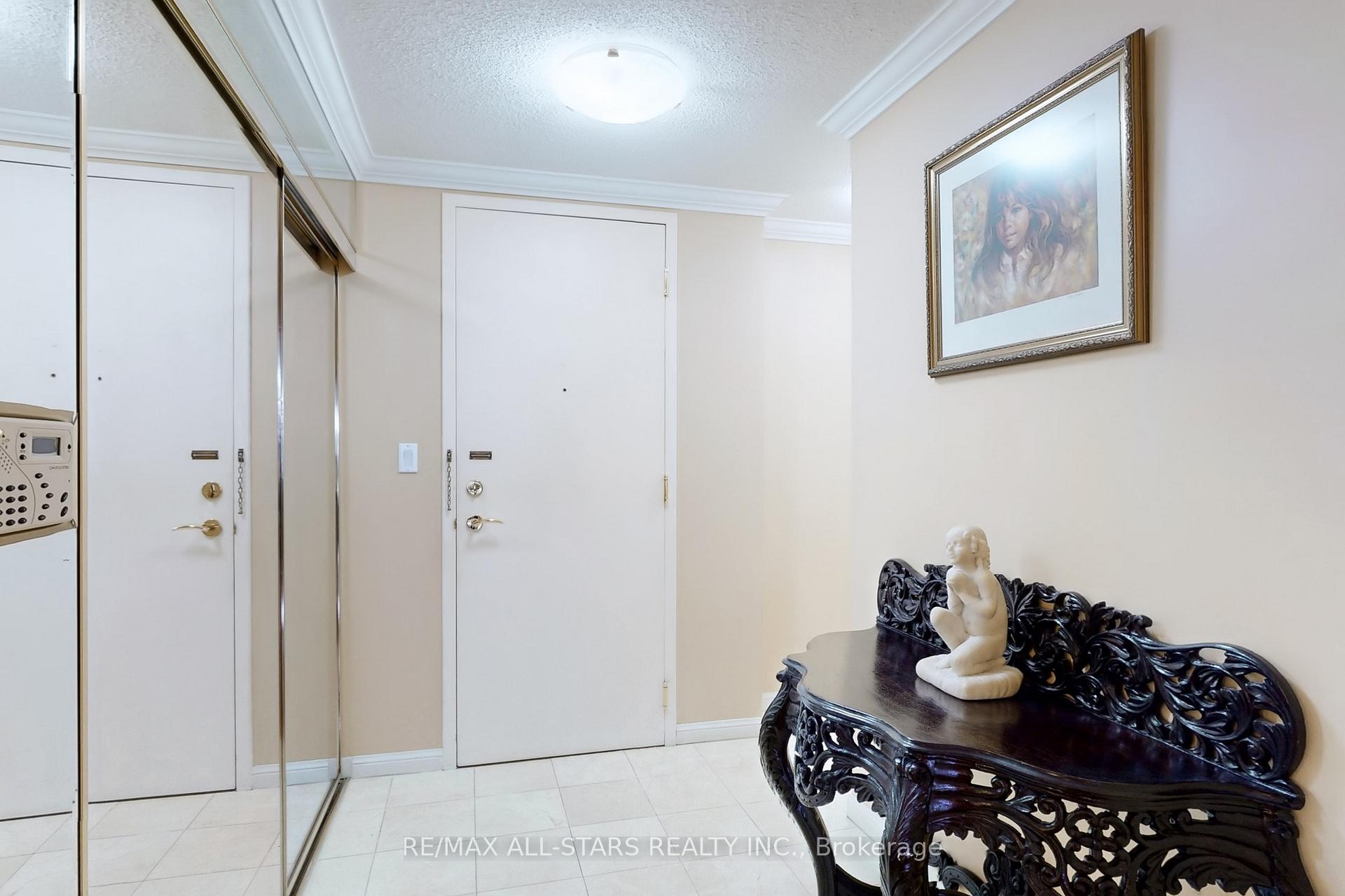 Photo 13 of Unit 1506, 610 Bullock Drive, Markham, Markville — HOMEH