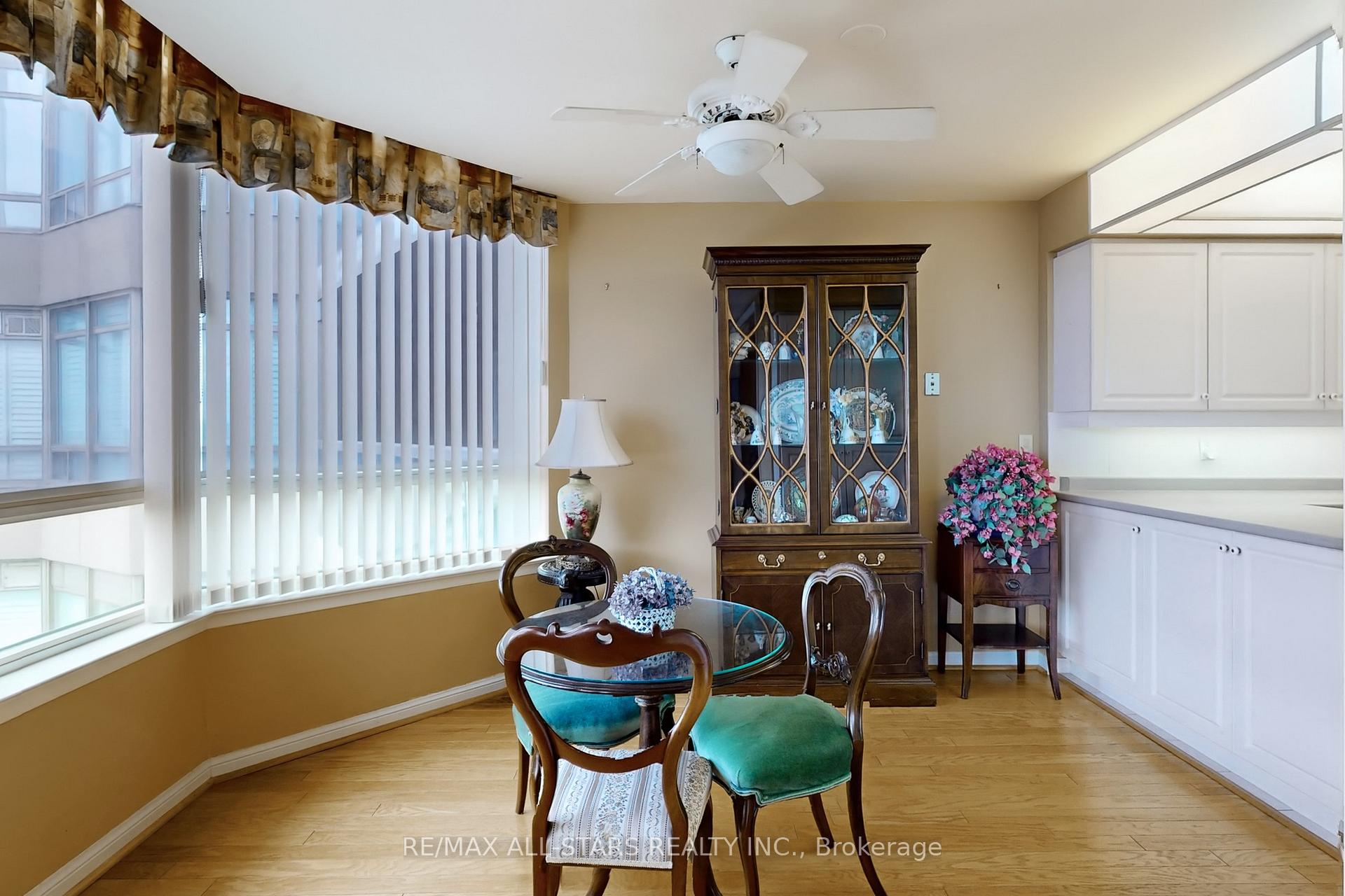 Photo 32 of Unit 1506, 610 Bullock Drive, Markham, Markville — HOMEH
