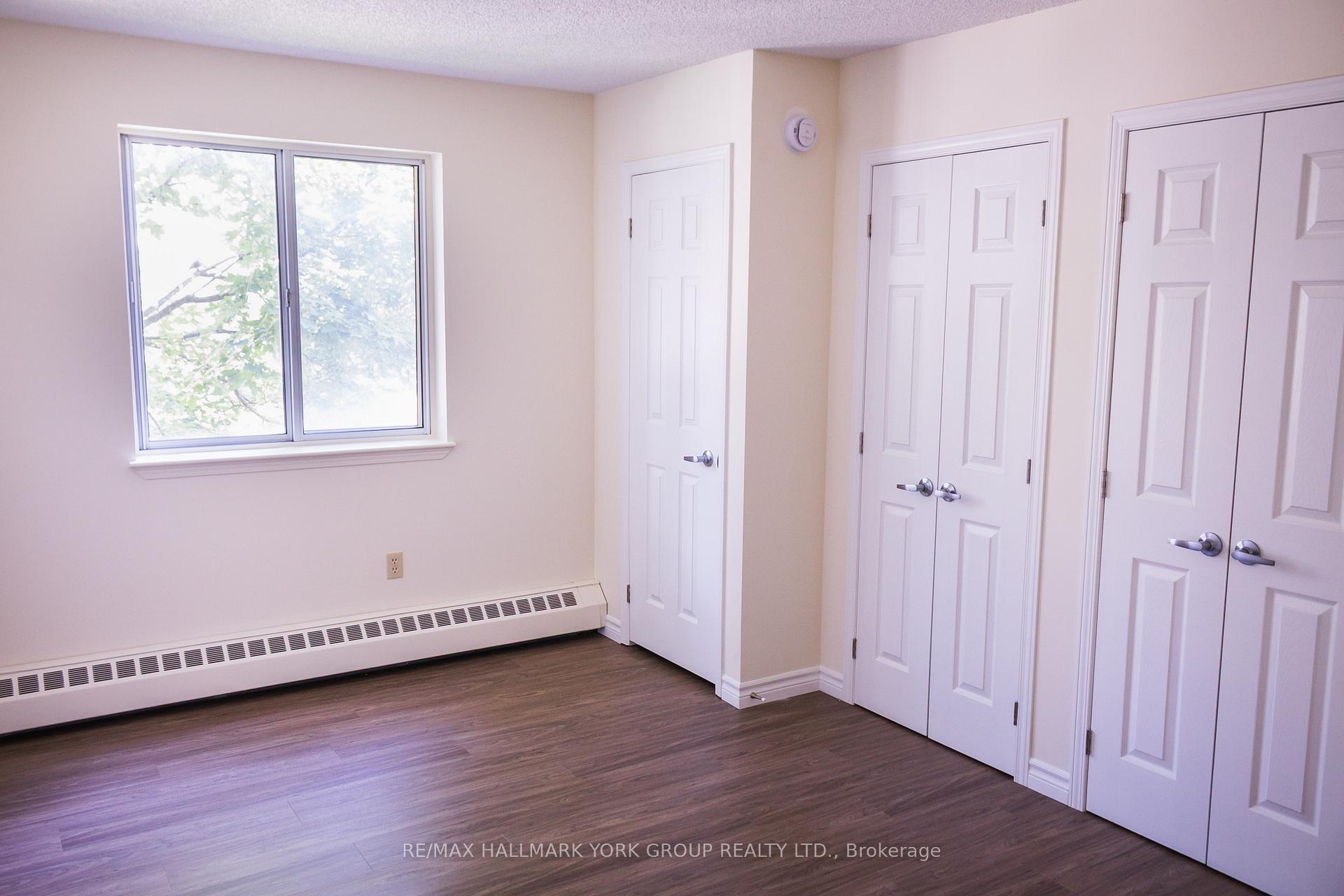 Photo 7 of Unit 304, 260 Leacock Drive, Barrie, Letitia Heights — HOMEH