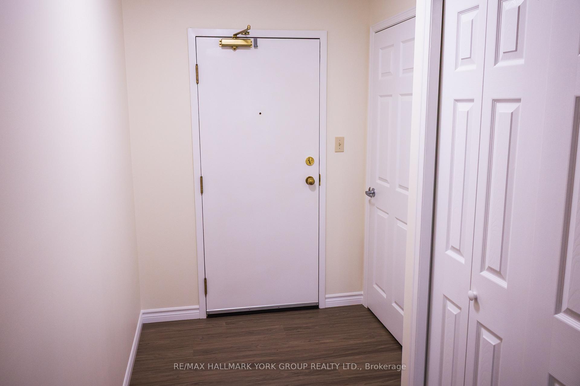 Photo 9 of Unit 304, 260 Leacock Drive, Barrie, Letitia Heights — HOMEH