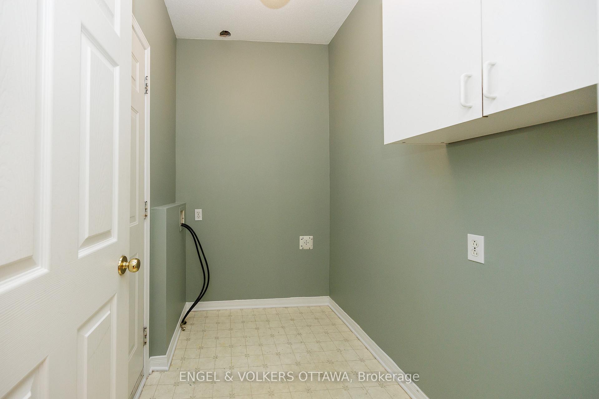 Photo 38 of 34 Briardale Crescent, Ottawa, City View/Skyline/Fisher Heights/Parkwood Hills — HOMEH