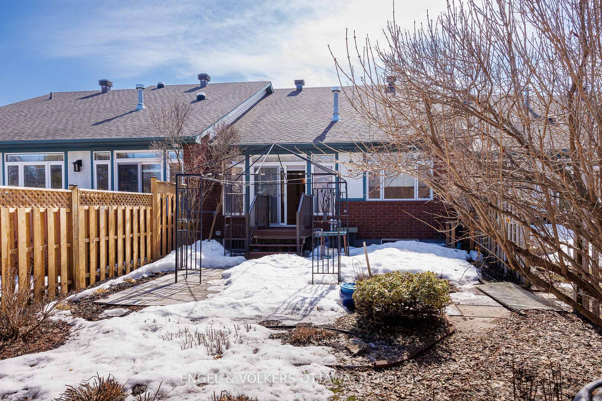 Photo 49 of 34 Briardale Crescent, Ottawa, City View/Skyline/Fisher Heights/Parkwood Hills — HOMEH