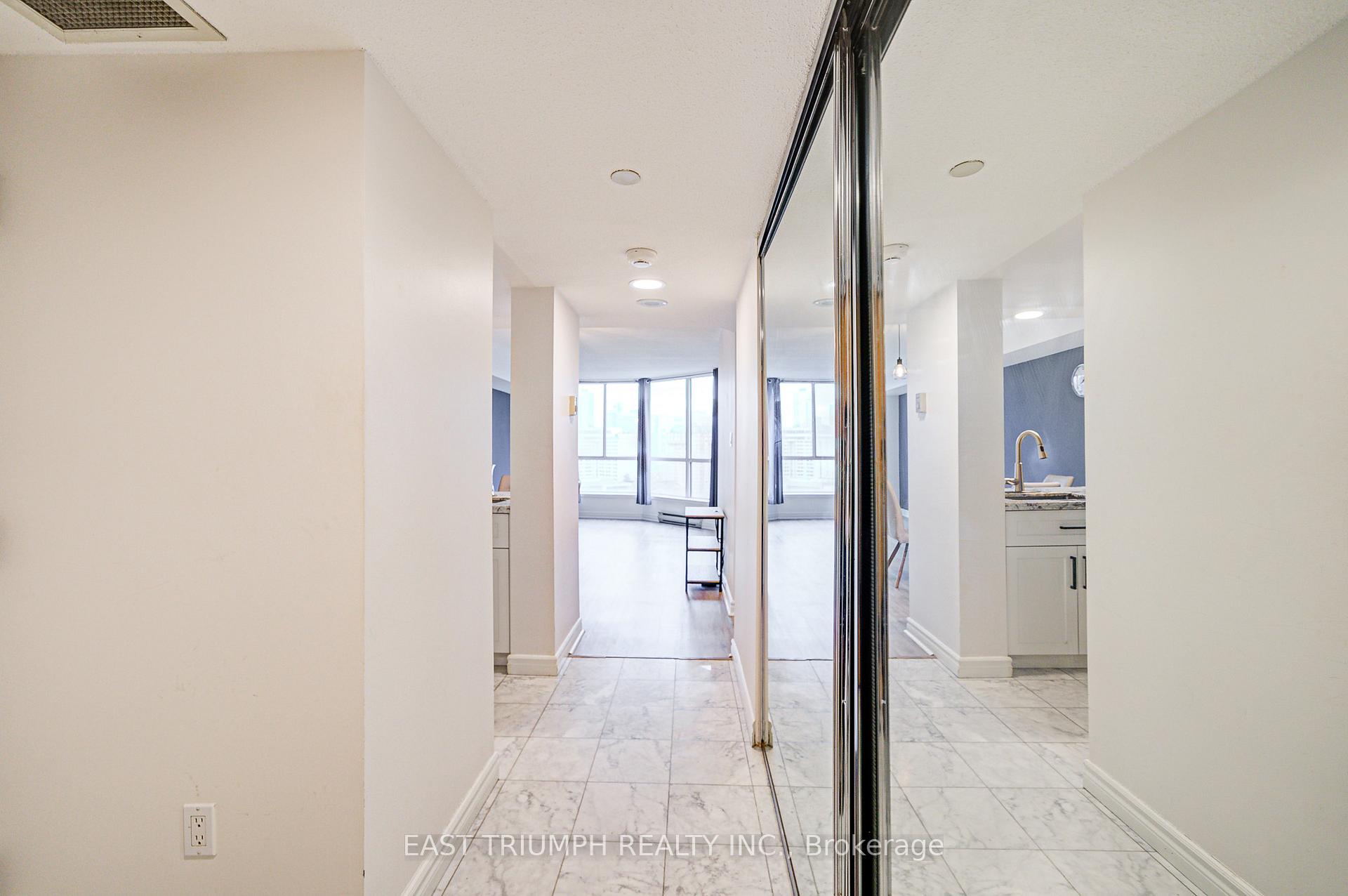 Photo 4 of Unit 2313, 38 Elm Street, Toronto, Bay Street Corridor — HOMEH