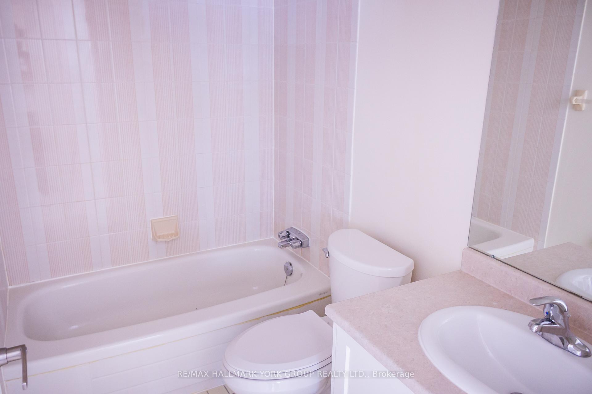 Photo 6 of Unit M2, 141 Edgehill Drive, Barrie, Letitia Heights — HOMEH
