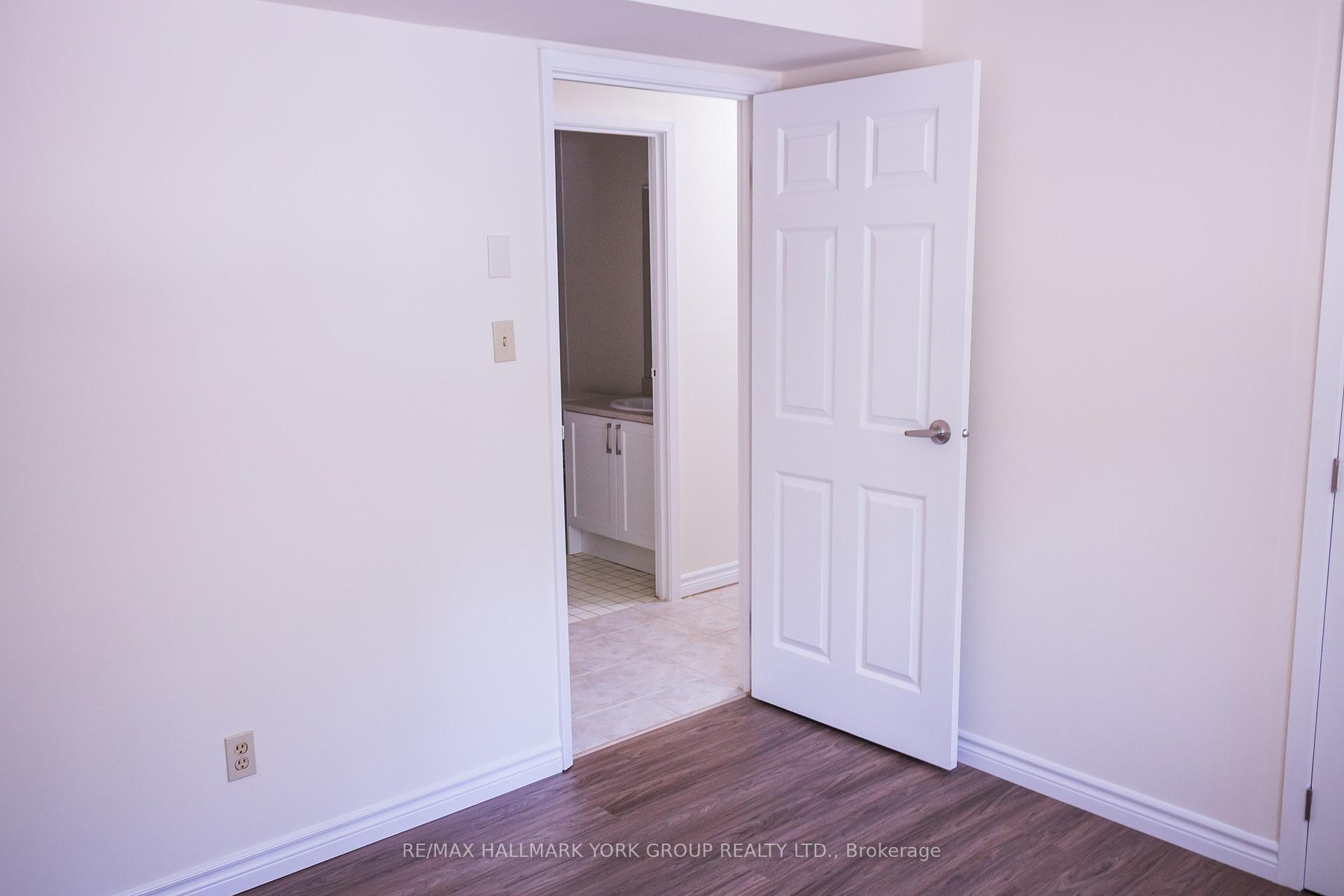 Photo 8 of Unit M2, 141 Edgehill Drive, Barrie, Letitia Heights — HOMEH