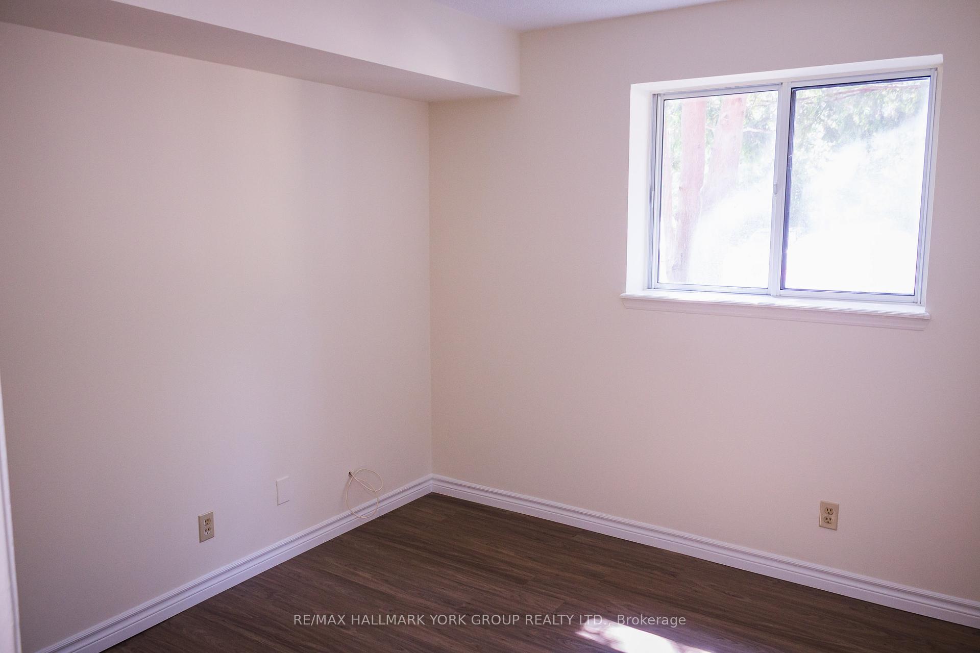 Photo 9 of Unit M2, 141 Edgehill Drive, Barrie, Letitia Heights — HOMEH