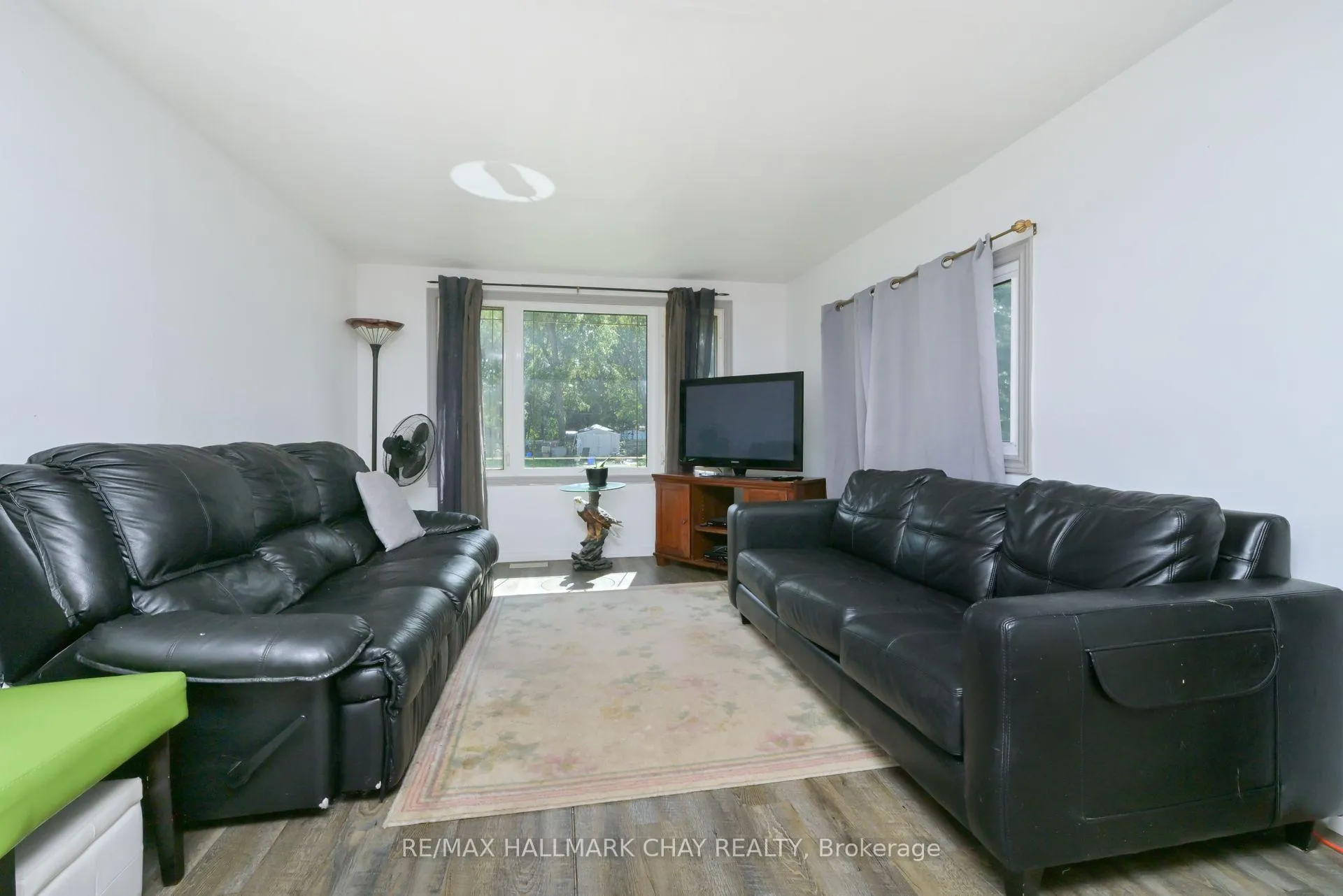 Photo 10 of 32 Shamrock Crescent, Essa, Rural Essa — HOMEH