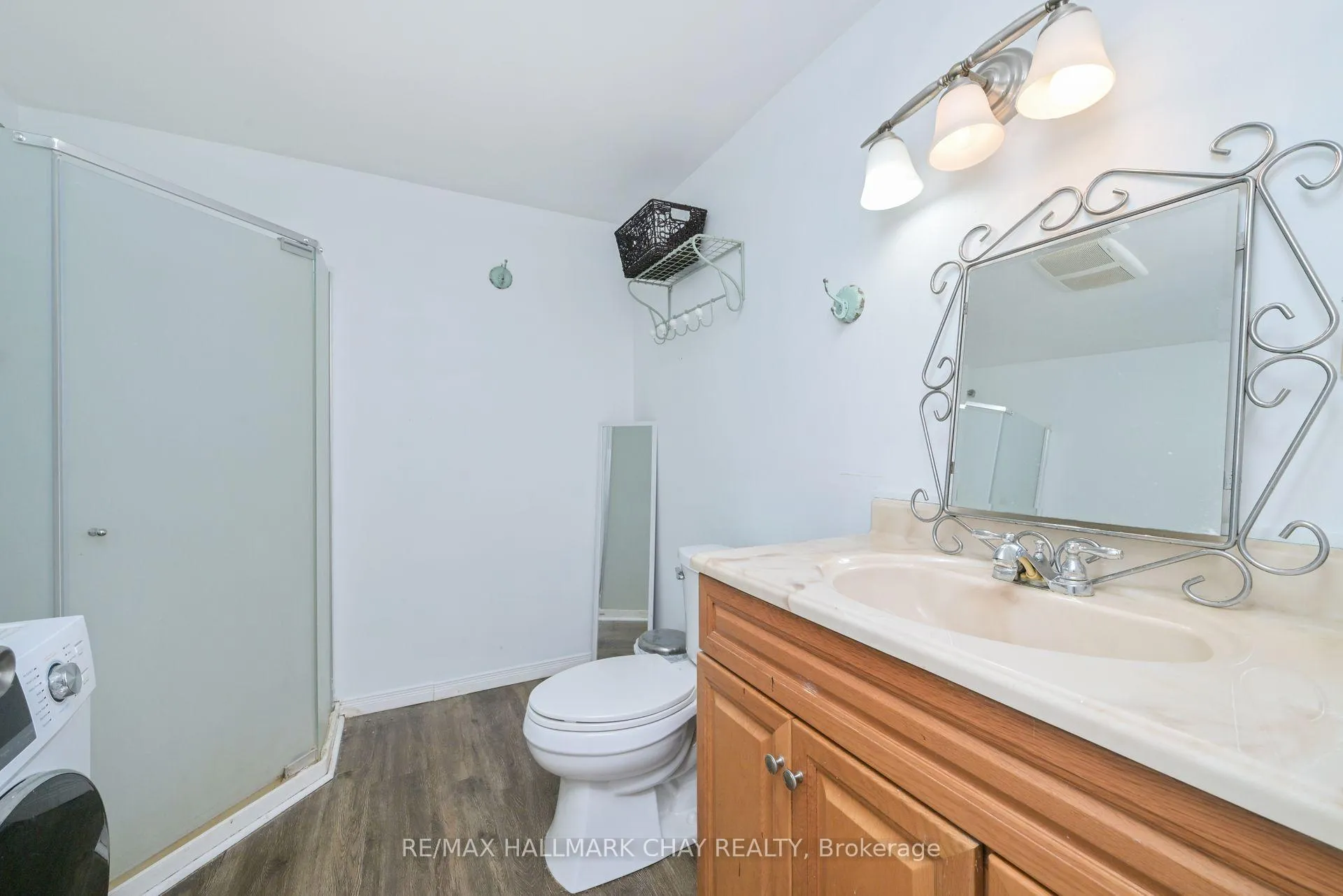 Photo 15 of 32 Shamrock Crescent, Essa, Rural Essa — HOMEH