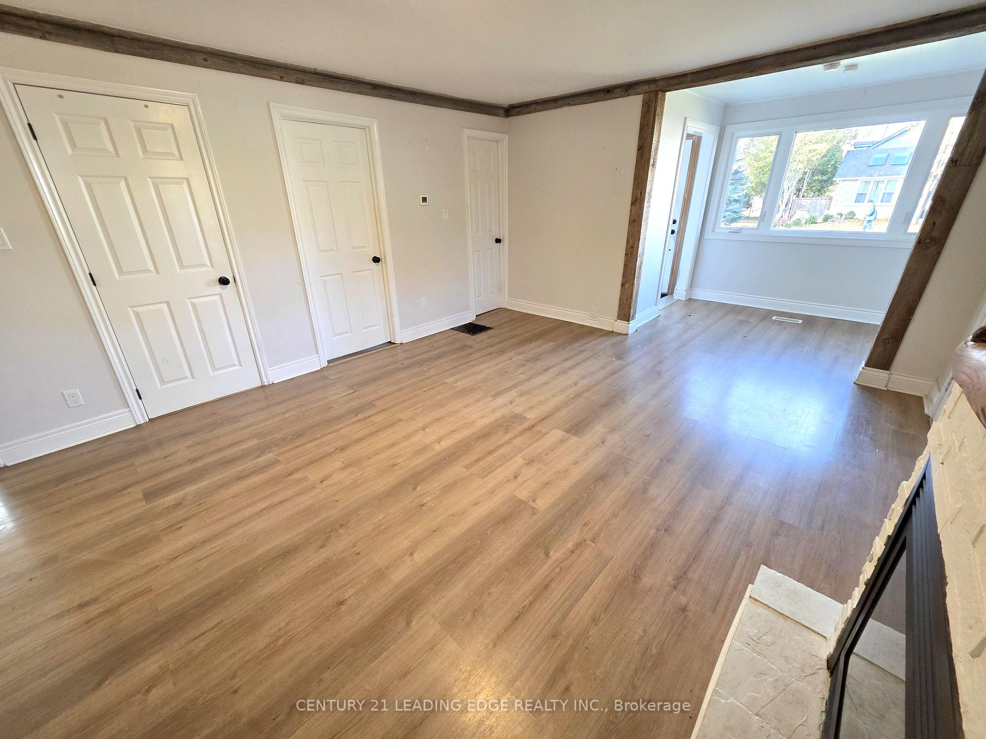 Photo 5 of 235 Bayview Avenue, Georgina, Keswick South — HOMEH
