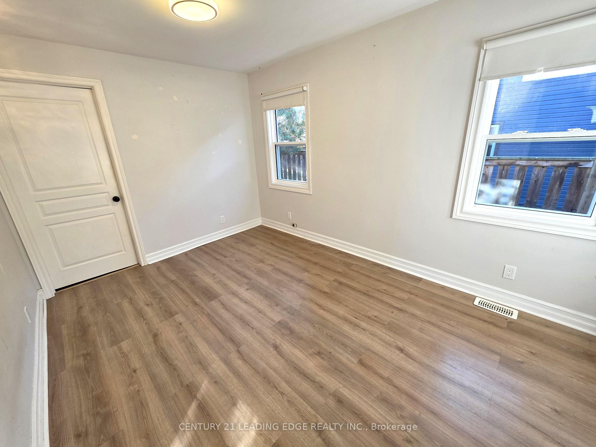 Photo 6 of 235 Bayview Avenue, Georgina, Keswick South — HOMEH