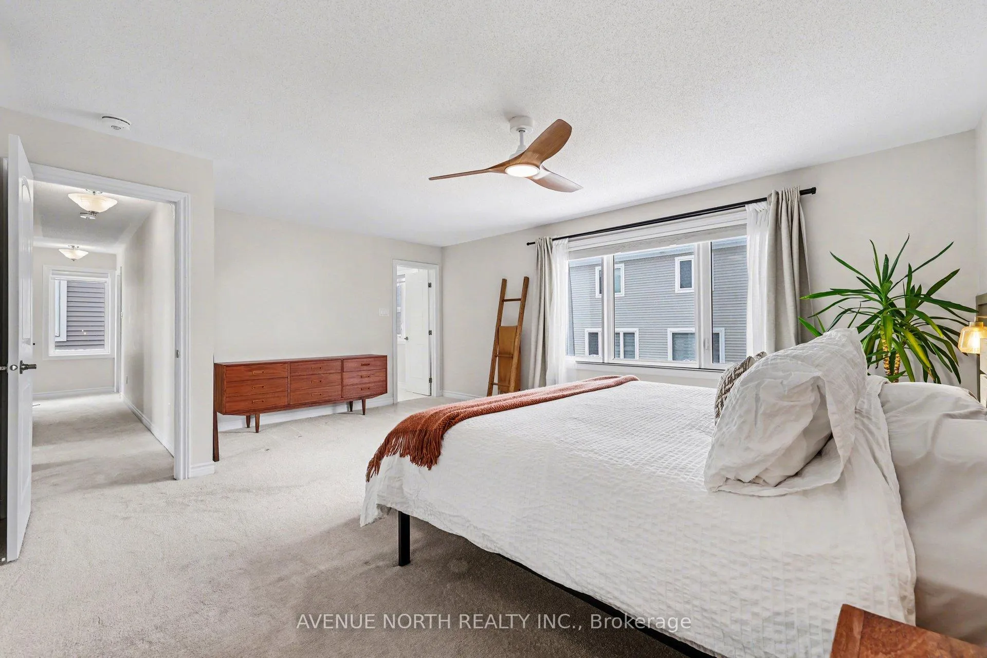 Photo 16 of 206 Douglas Fir Street, Ottawa, Barrhaven - Heritage Park — HOMEH