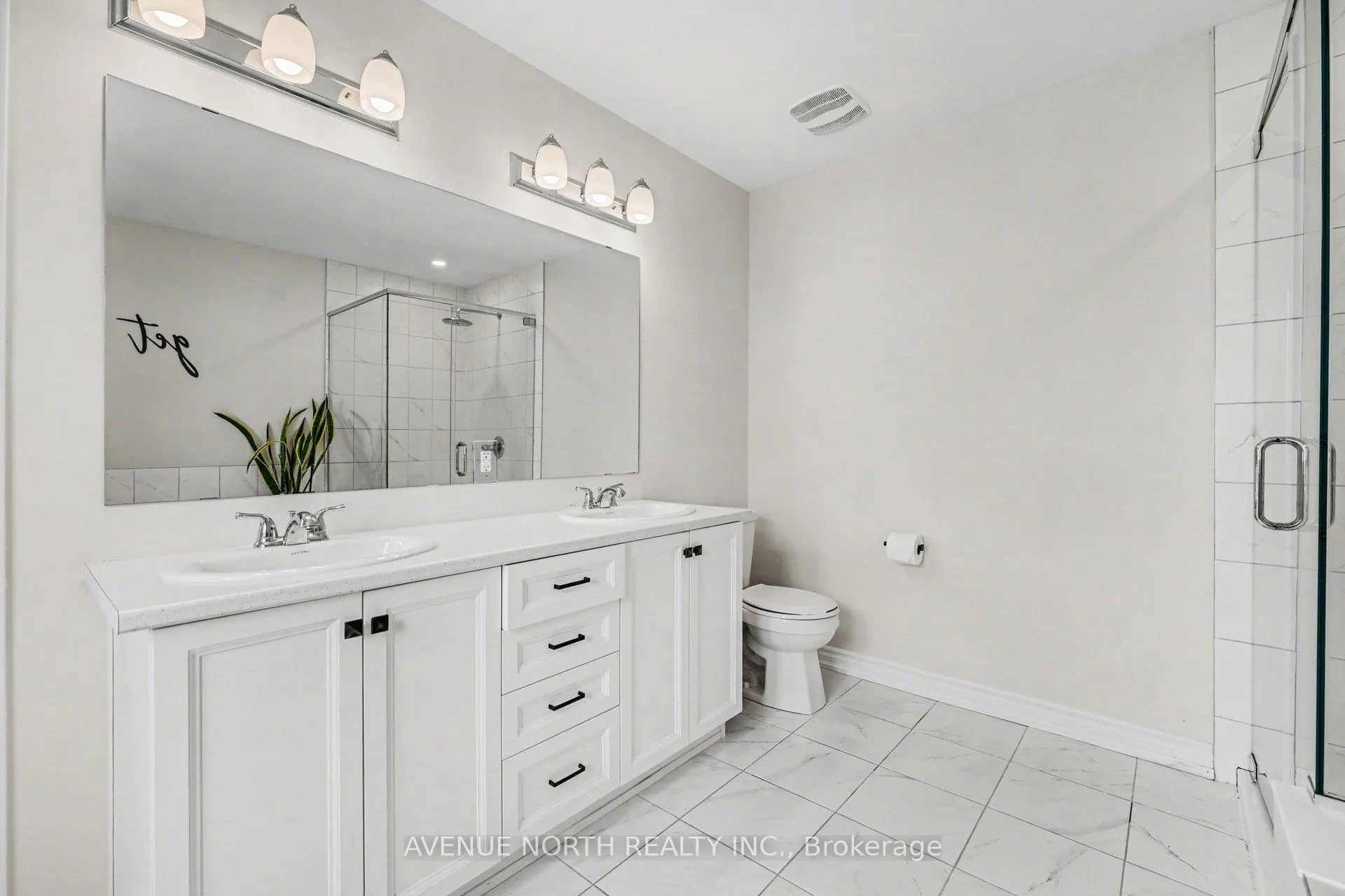 Photo 20 of 206 Douglas Fir Street, Ottawa, Barrhaven - Heritage Park — HOMEH