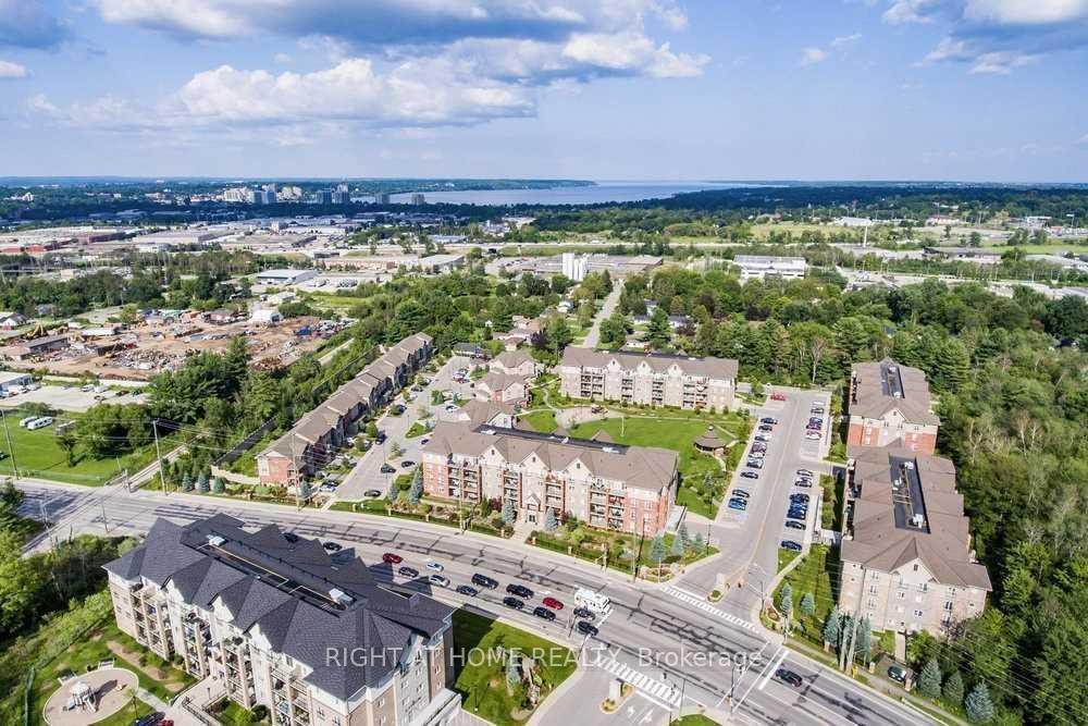 Photo 12 of Unit 104, 39 Ferndale Drive S, Barrie, Ardagh — HOMEH