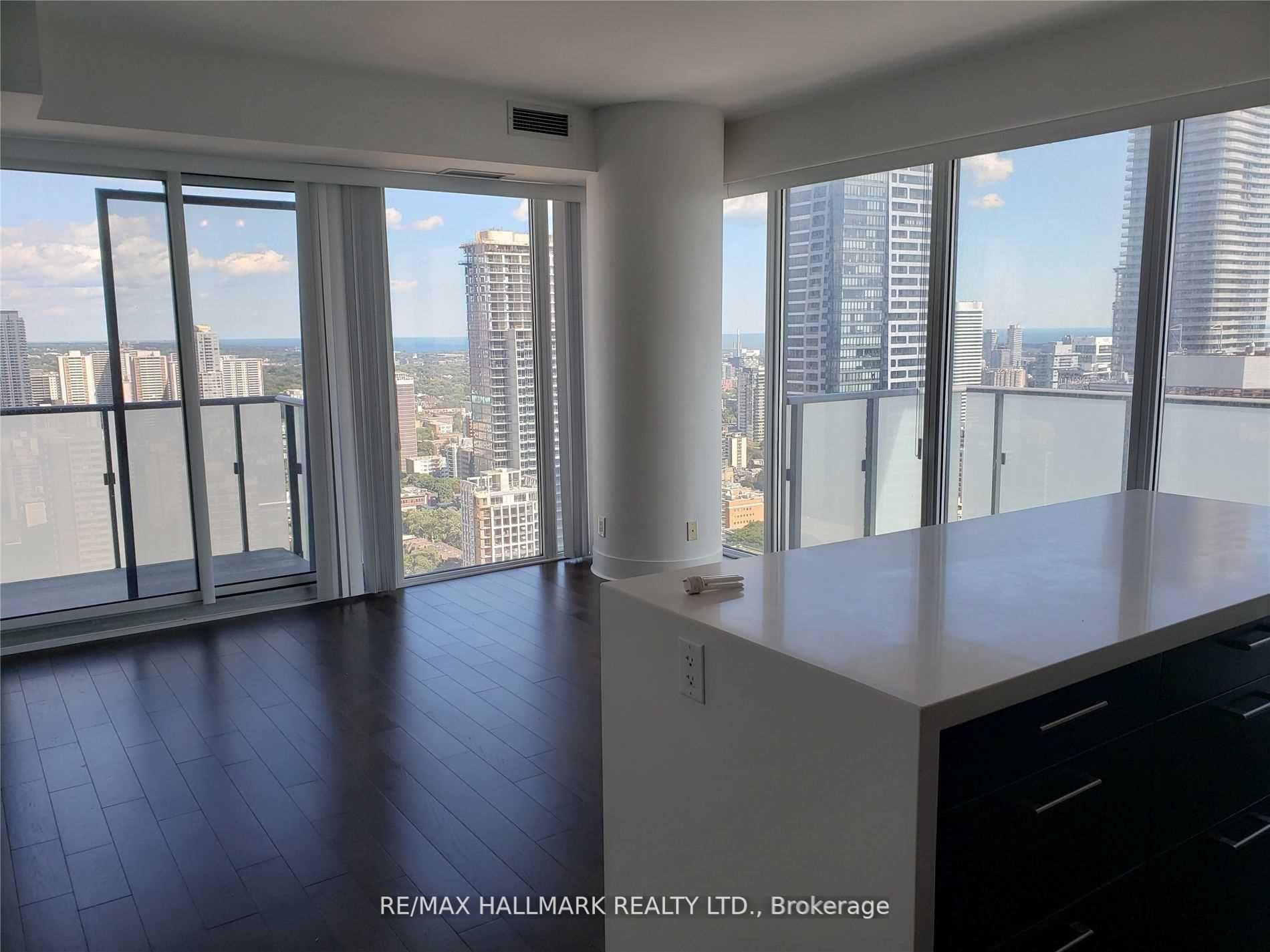 Photo 10 of Unit 3602, 1080 Bay Street, Toronto, Bay Street Corridor — HOMEH