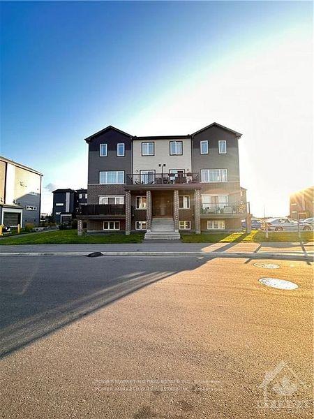 Front of Unit 704C, 704 Amberwing Private