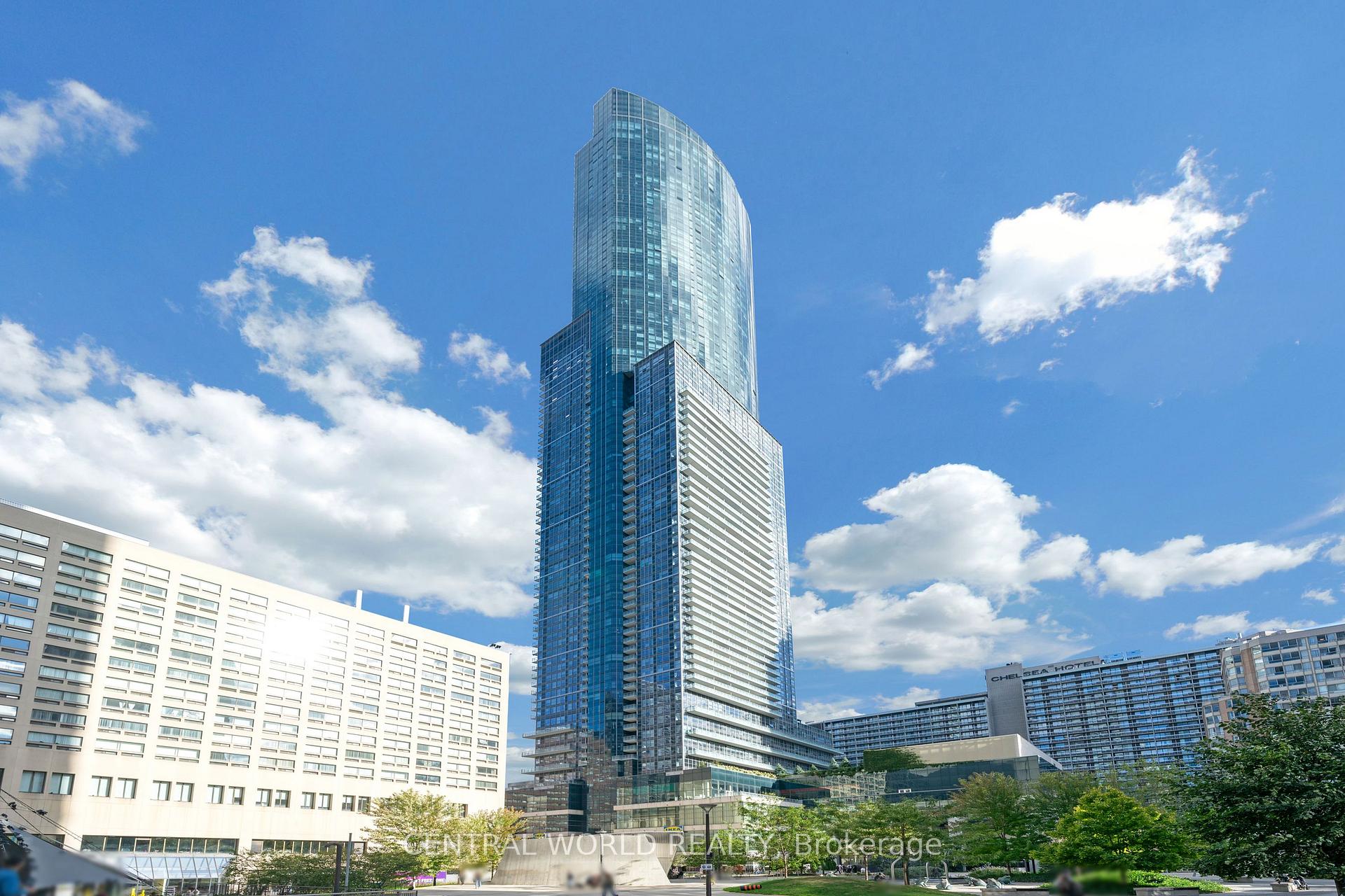 Front of Unit 1113, 386 Yonge Street