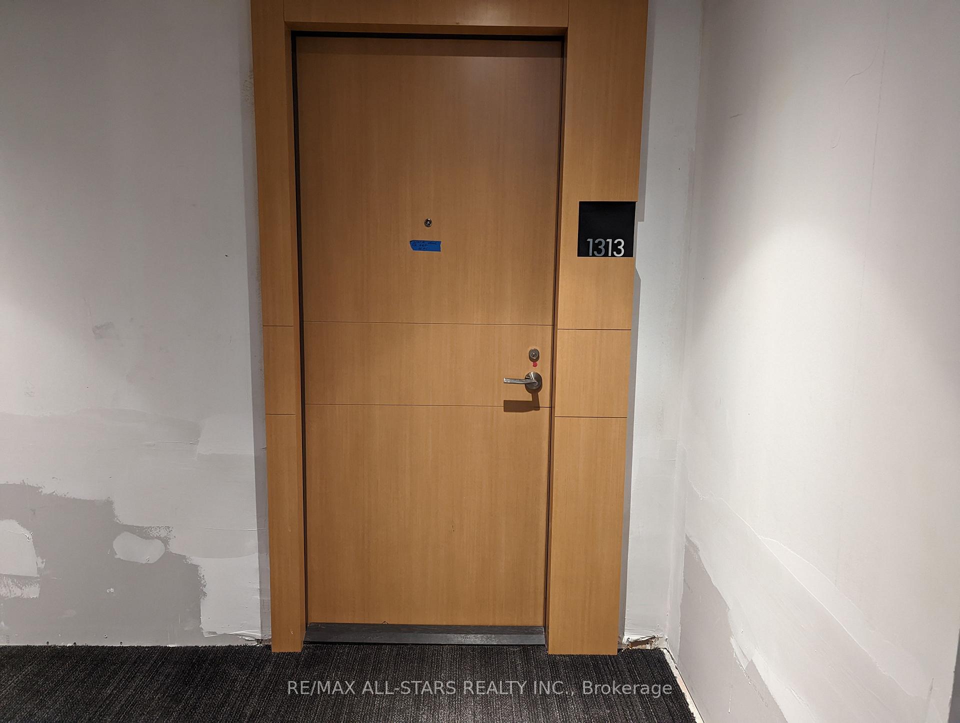 Photo 2 of Unit 1313, 11 Wellesley Street W, Toronto, Bay Street Corridor — HOMEH