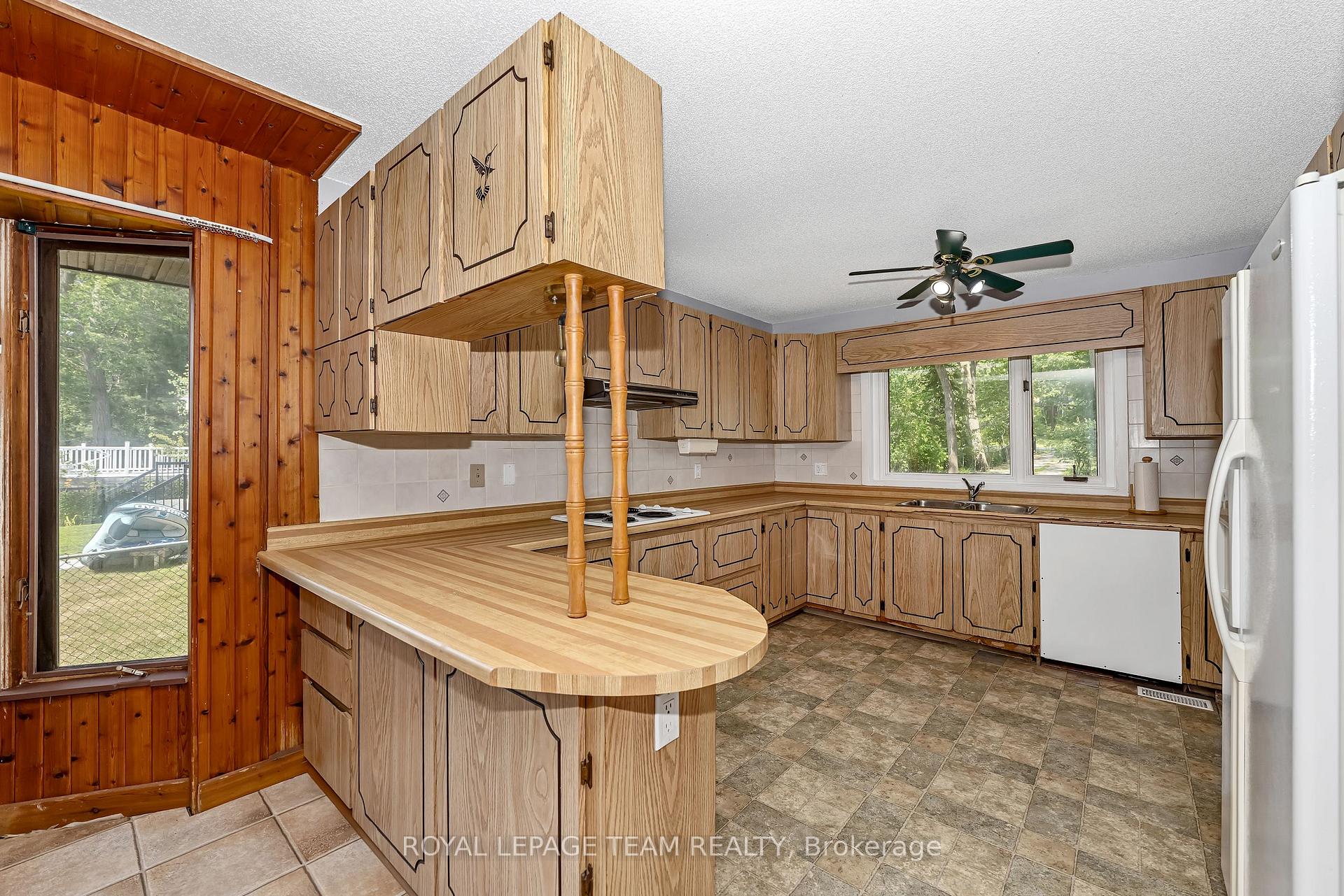 Photo 11 of 1210 Bayview Drive, Ottawa, Constance Bay — HOMEH