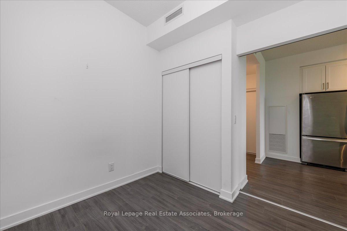 Photo 12 of Unit 319, 681 Yonge Street, Barrie, Painswick South — HOMEH