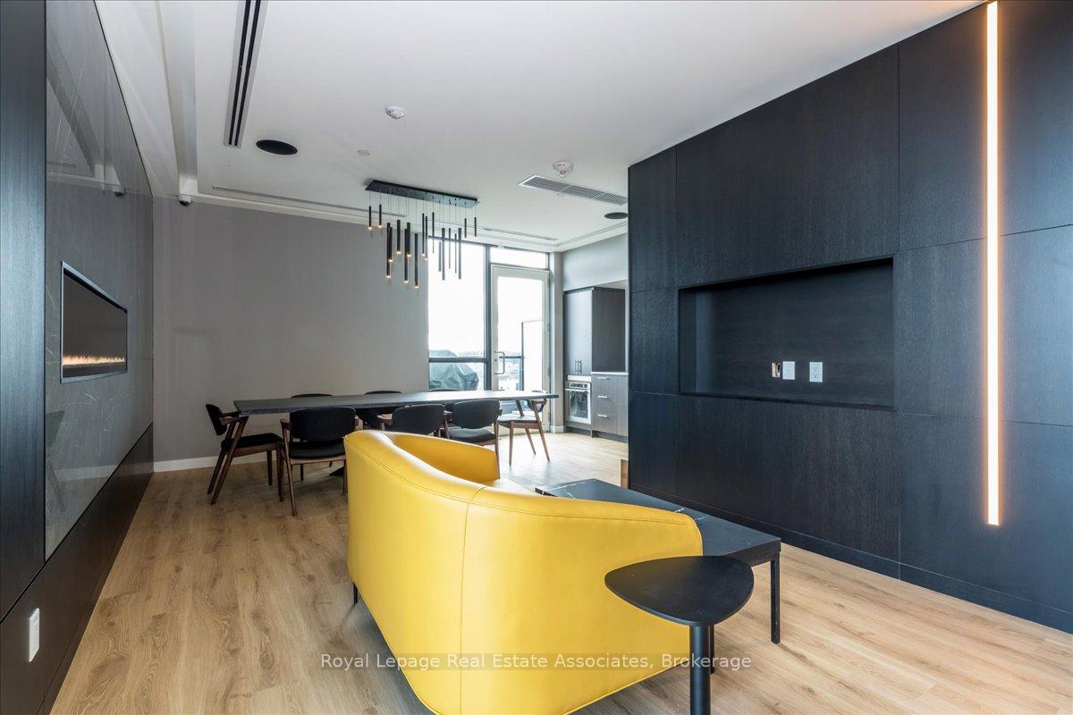 Photo 23 of Unit 319, 681 Yonge Street, Barrie, Painswick South — HOMEH