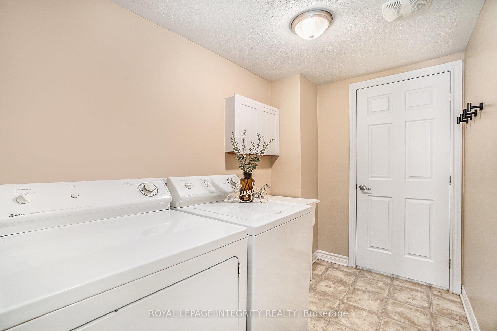 Photo 5 of 1604 Haydon Circle, Ottawa, Barrhaven - Heritage Park — HOMEH