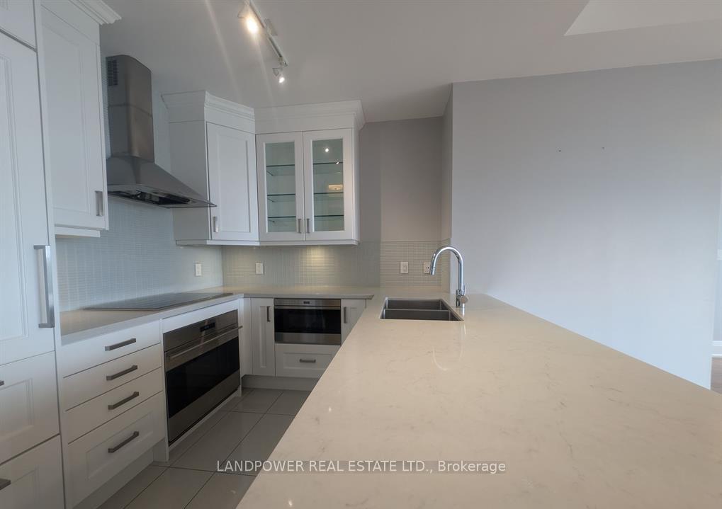 Photo 9 of Unit 911, 15 Stollery Pond Crescent, Markham, Angus Glen — HOMEH