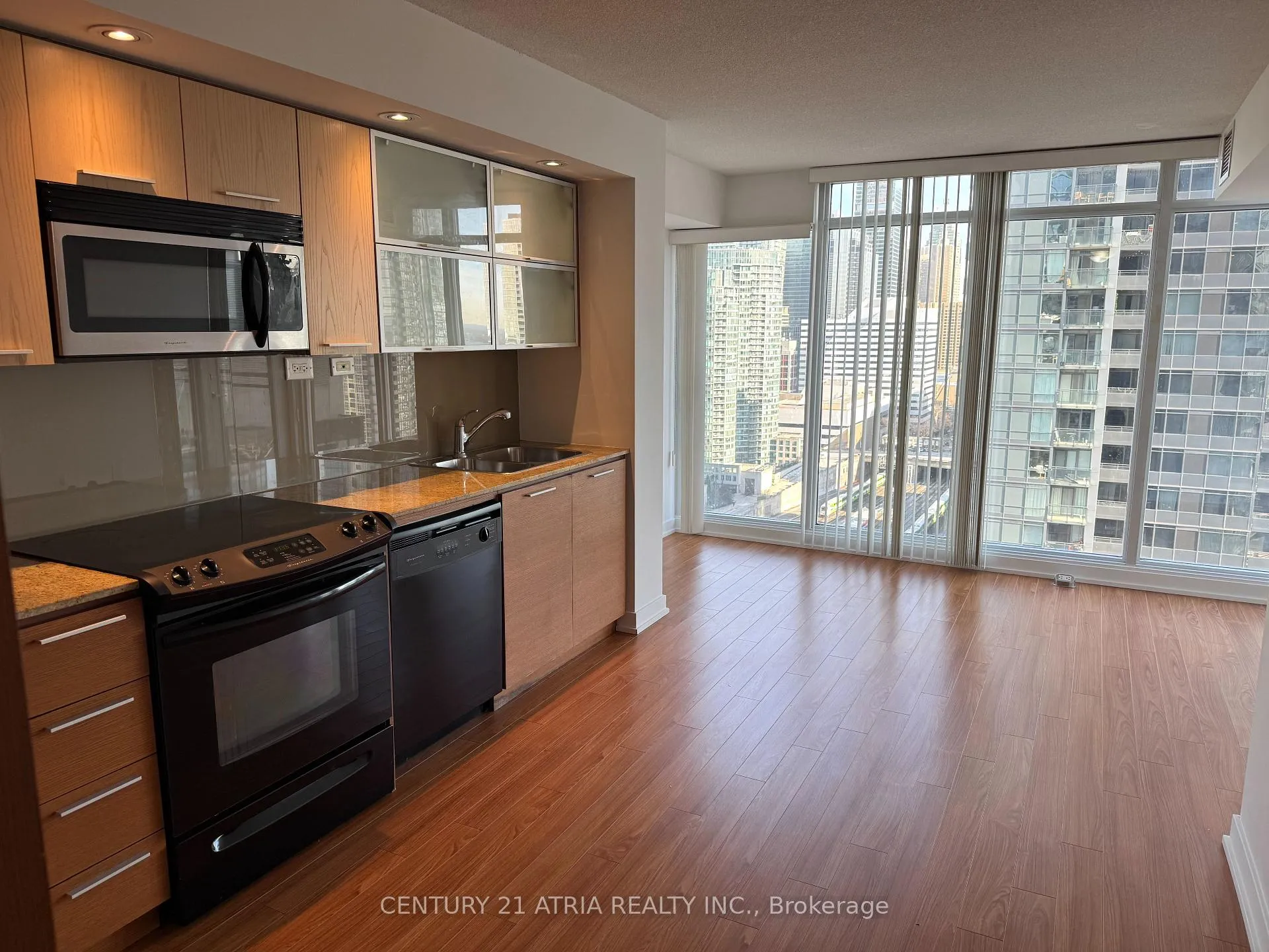 Photo 3 of Unit 2602, 25 Capreol Court, Toronto, Waterfront Communities — HOMEH