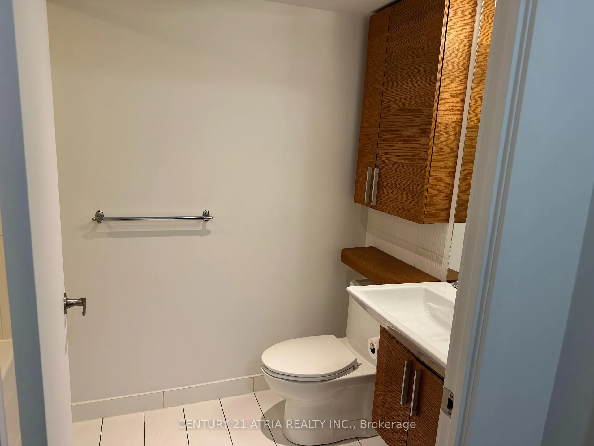 Photo 8 of Unit 2602, 25 Capreol Court, Toronto, Waterfront Communities — HOMEH