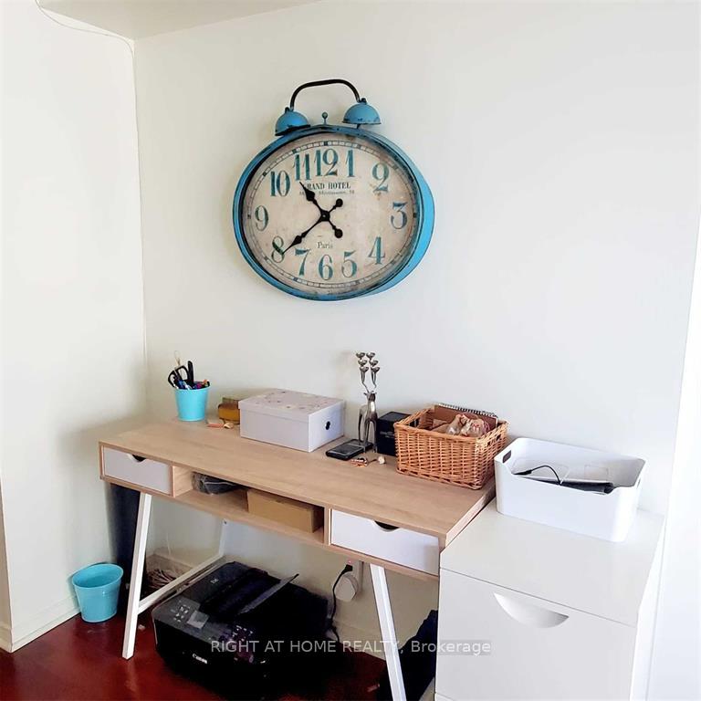 Photo 10 of Unit 1403, 77 Harbour Square, Toronto, Waterfront Communities — HOMEH