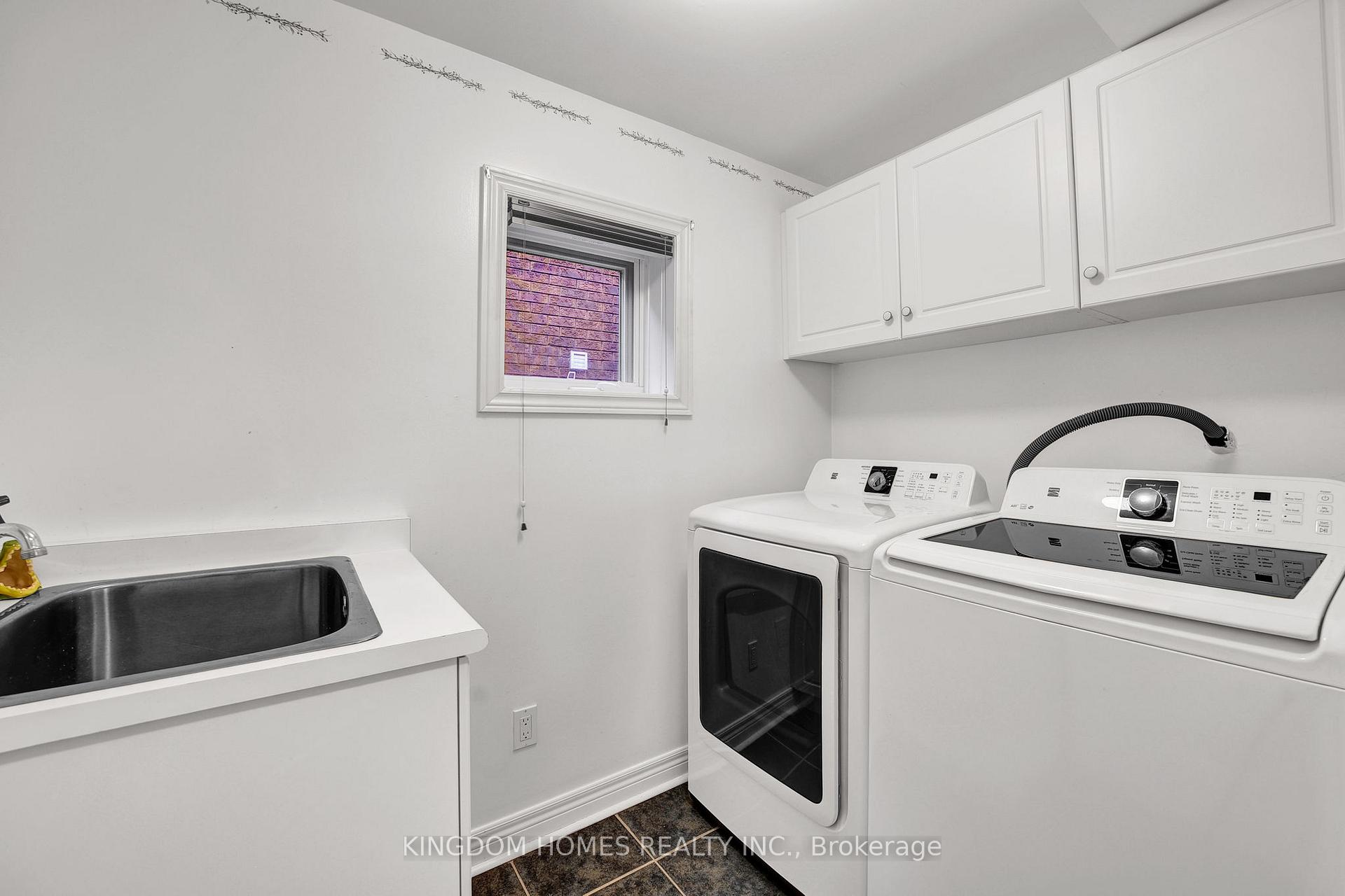 Photo 29 of Unit 13, 39 Via Amici, New Tecumseth, Alliston — HOMEH