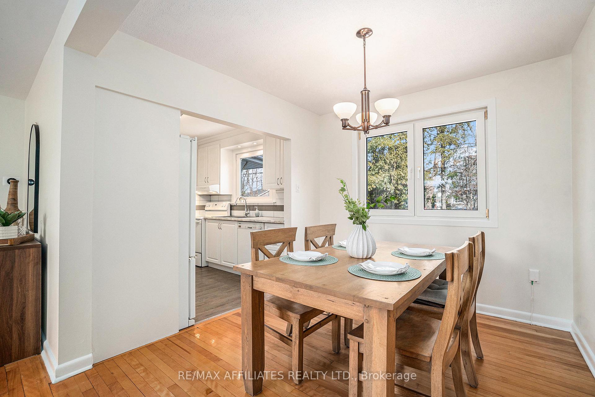 Photo 14 of 927 Weston Drive, Ottawa, Elmvale Acres/Urbandale — HOMEH