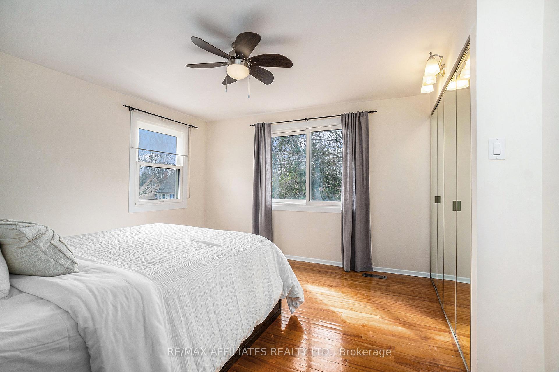 Photo 12 of 927 Weston Drive, Ottawa, Elmvale Acres/Urbandale — HOMEH