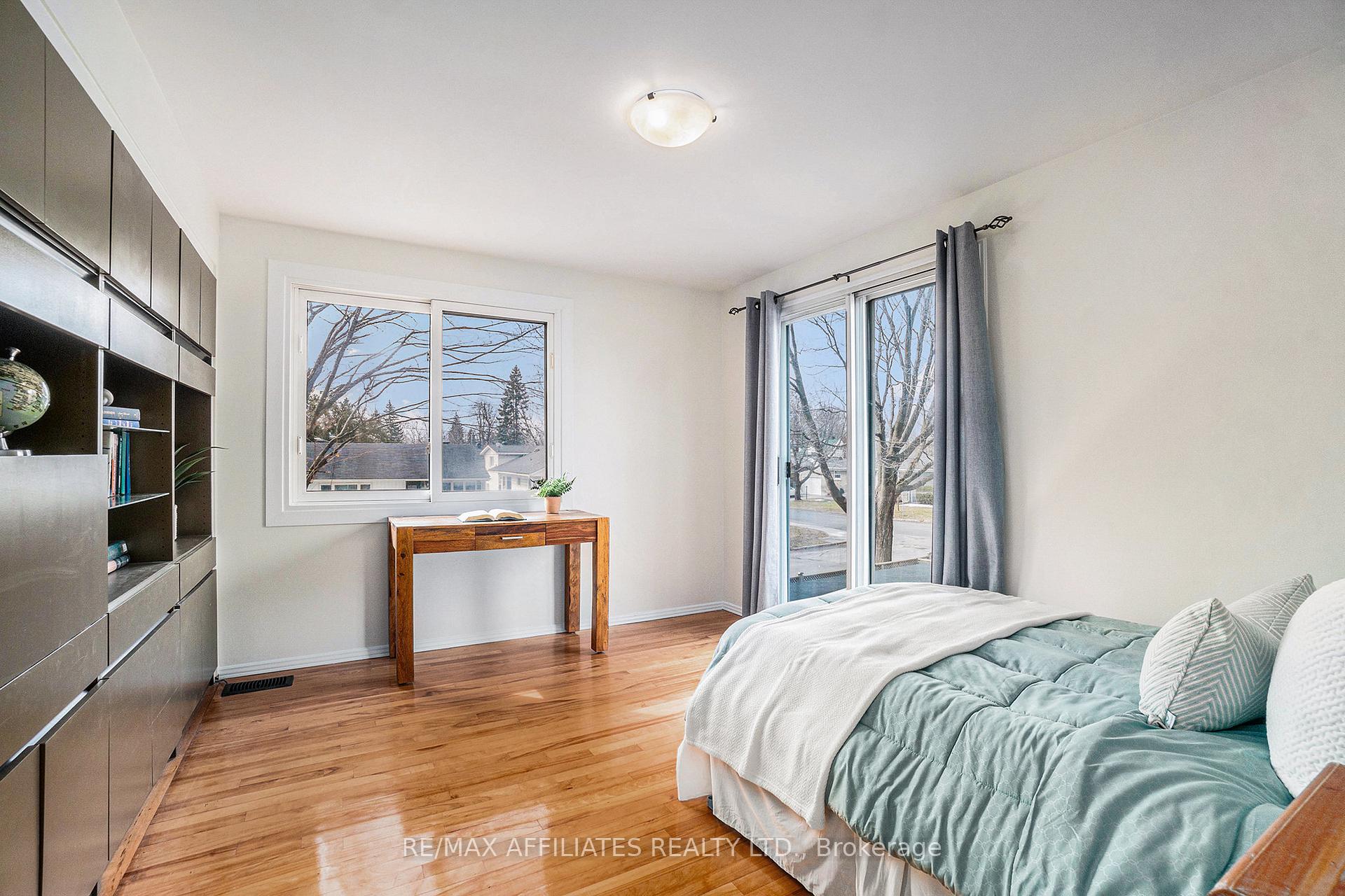 Photo 13 of 927 Weston Drive, Ottawa, Elmvale Acres/Urbandale — HOMEH