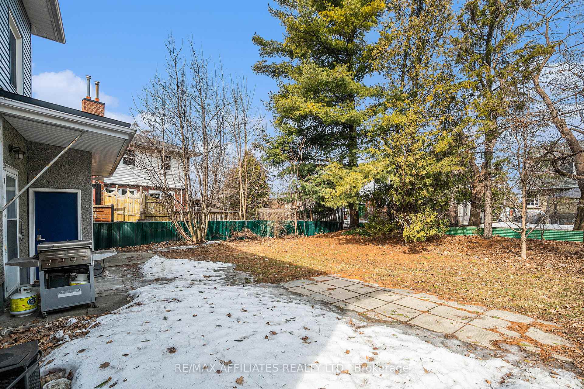 Photo 24 of 927 Weston Drive, Ottawa, Elmvale Acres/Urbandale — HOMEH