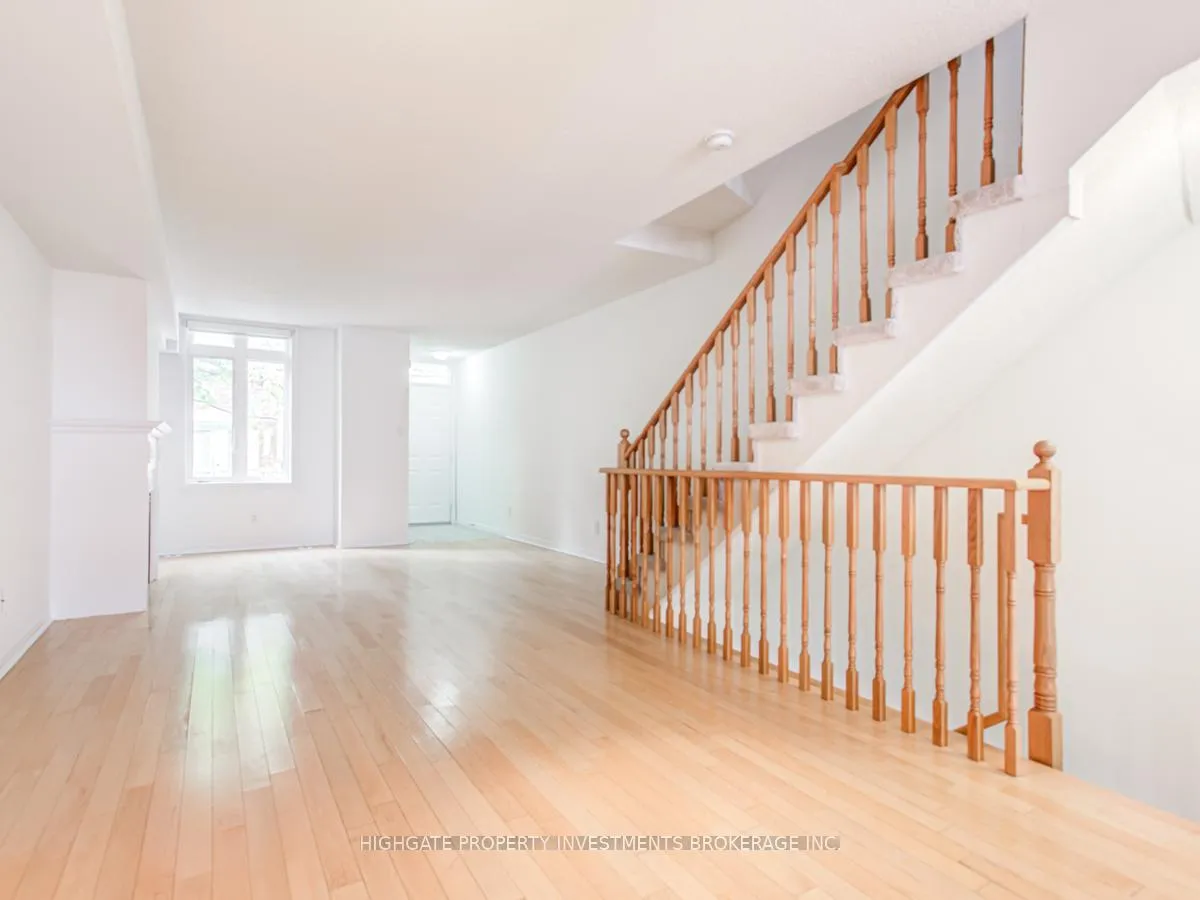 Photo 10 of Unit 2805, 12 Sudbury Street, Toronto, Niagara — HOMEH