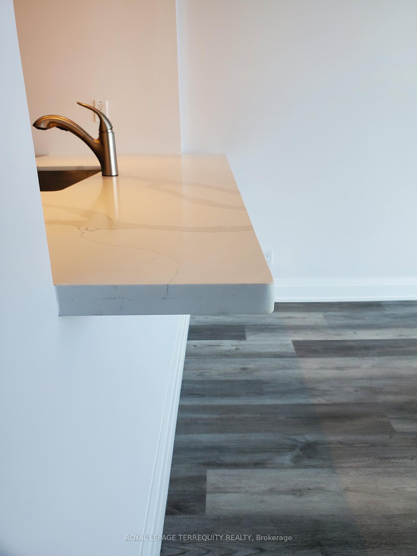 Photo 9 of Unit 1405, 99 Harbour Square, Toronto, Waterfront Communities — HOMEH