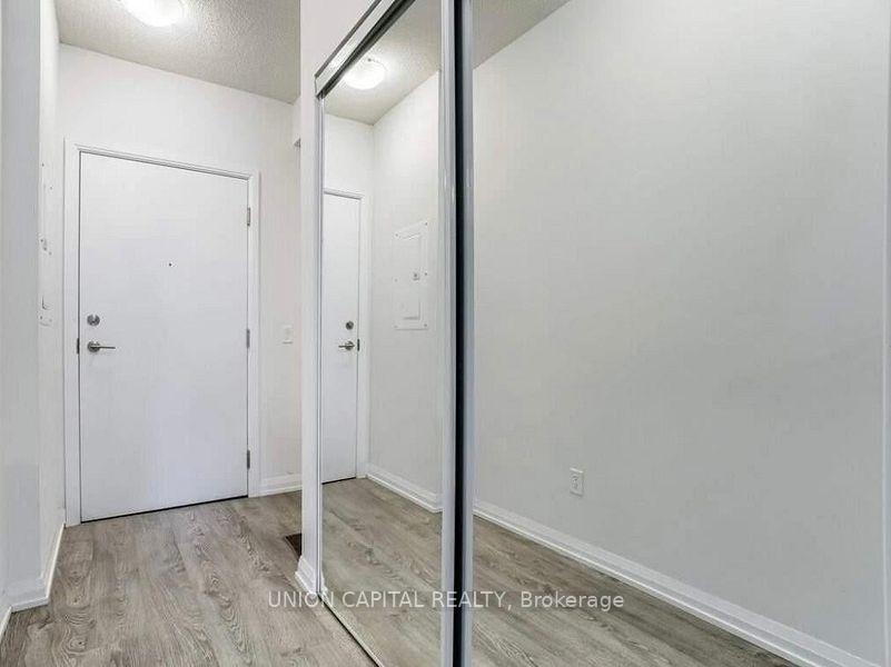 Photo 4 of Unit 1518, 7895 Jane Street, Vaughan, Concord — HOMEH