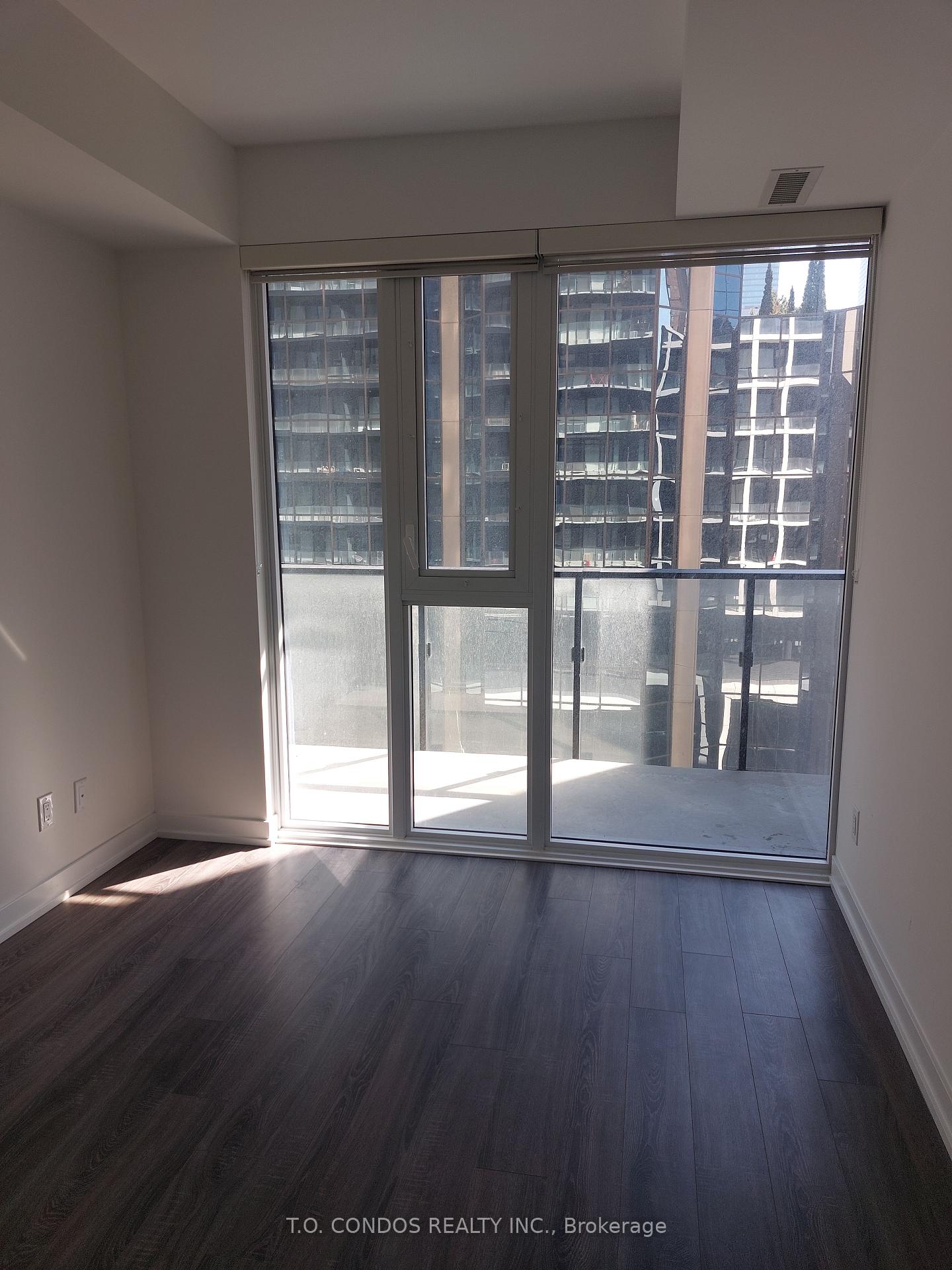 Photo 3 of Unit 710, 20 Edward Street, Toronto, Bay Street Corridor — HOMEH