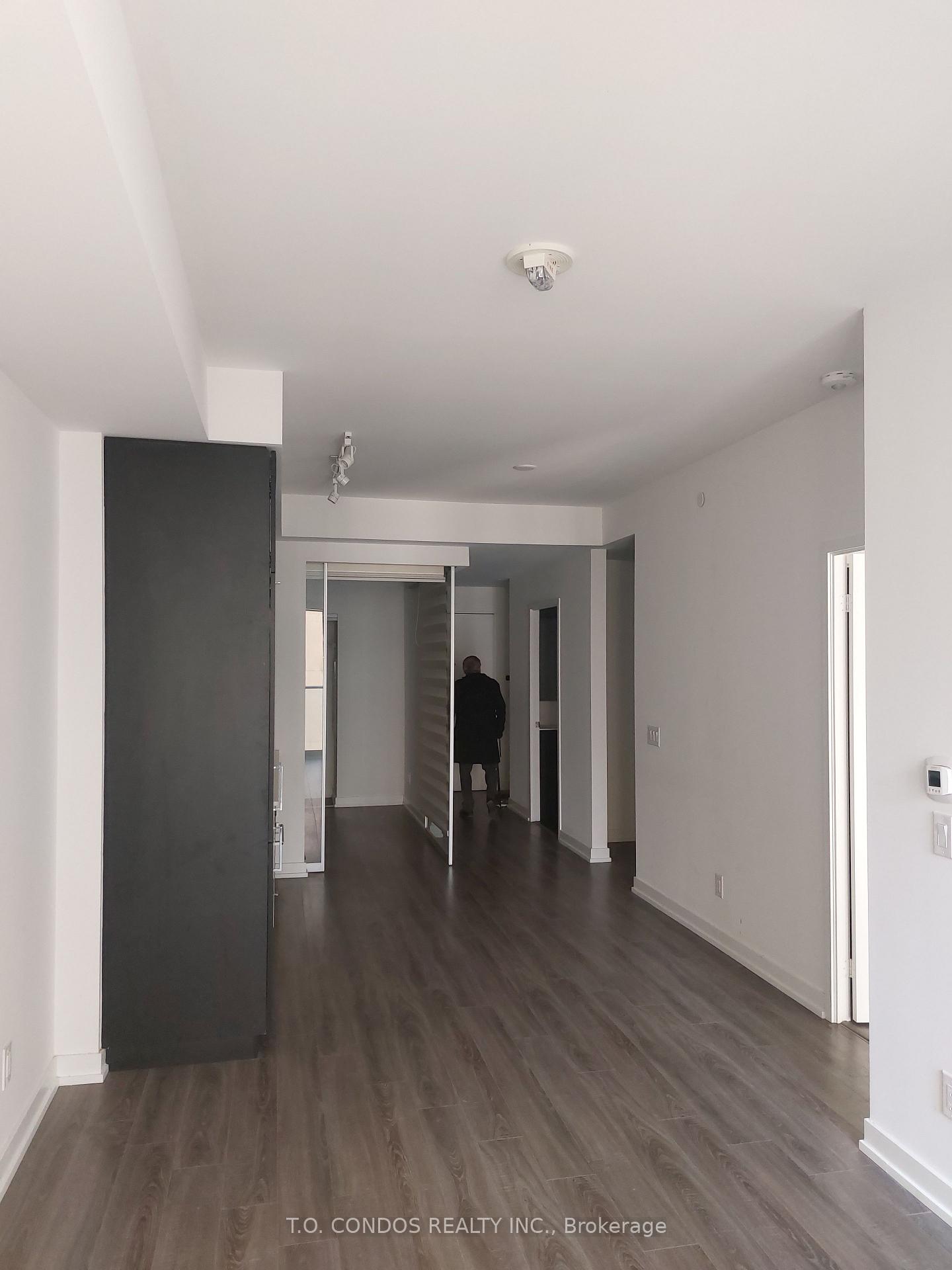 Photo 6 of Unit 710, 20 Edward Street, Toronto, Bay Street Corridor — HOMEH