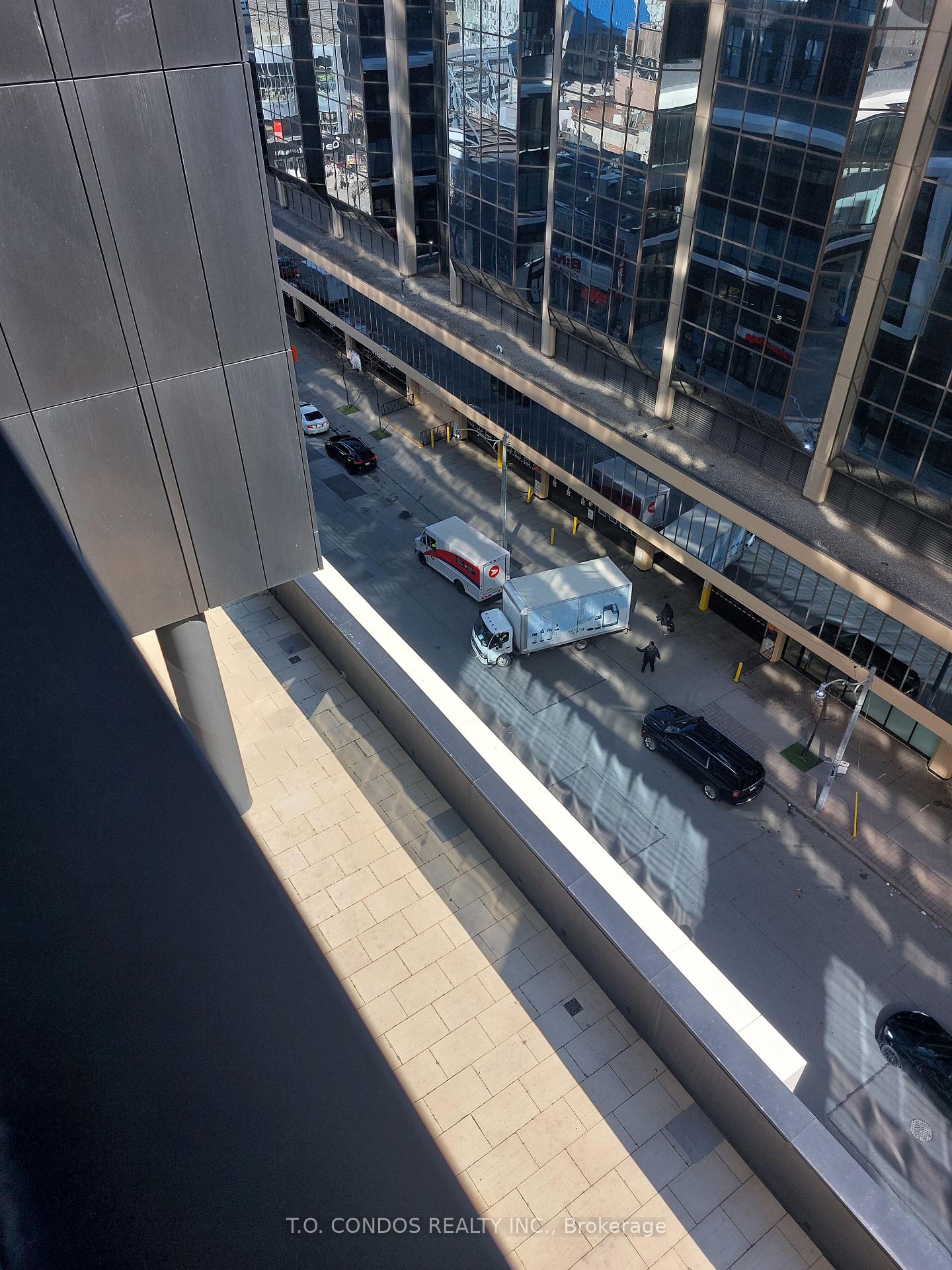 Photo 13 of Unit 710, 20 Edward Street, Toronto, Bay Street Corridor — HOMEH