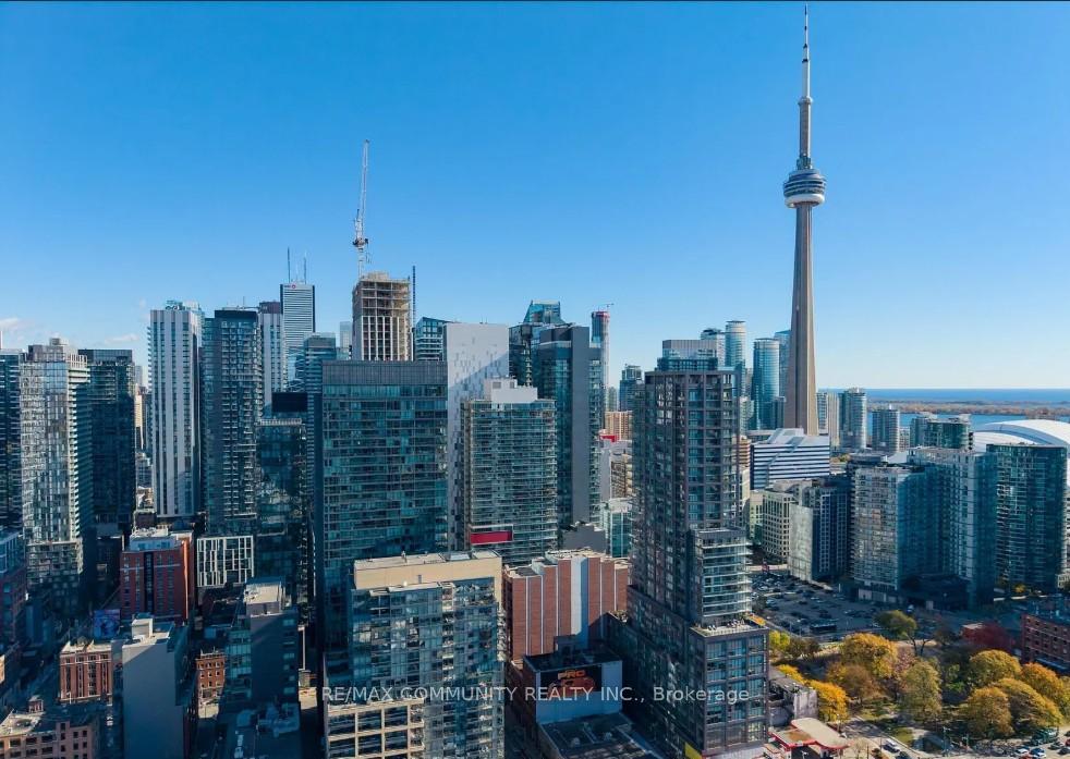 Photo 2 of Unit 1708, 375 King Street W, Toronto, Waterfront Communities — HOMEH
