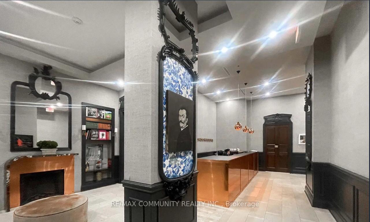 Photo 6 of Unit 1708, 375 King Street W, Toronto, Waterfront Communities — HOMEH