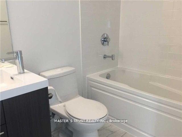 Photo 15 of Unit 2704, 30 Nelson Street, Toronto, Waterfront Communities — HOMEH