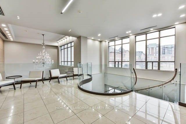 Photo 5 of Unit # 301, 39 Galleria Parkway N, Markham, Commerce Valley — HOMEH