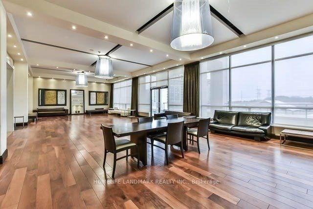 Photo 7 of Unit # 301, 39 Galleria Parkway N, Markham, Commerce Valley — HOMEH