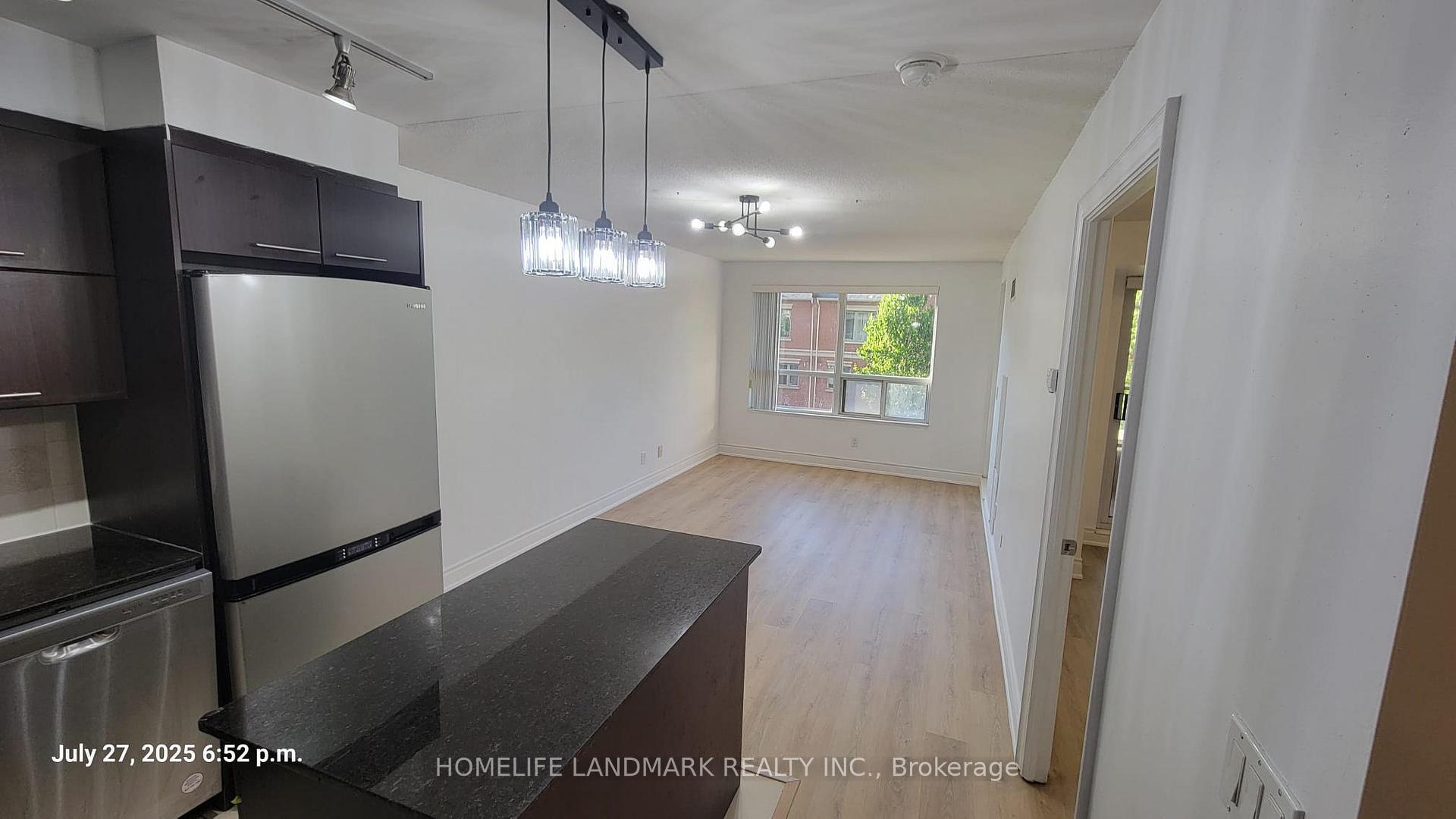 Photo 9 of Unit # 301, 39 Galleria Parkway N, Markham, Commerce Valley — HOMEH