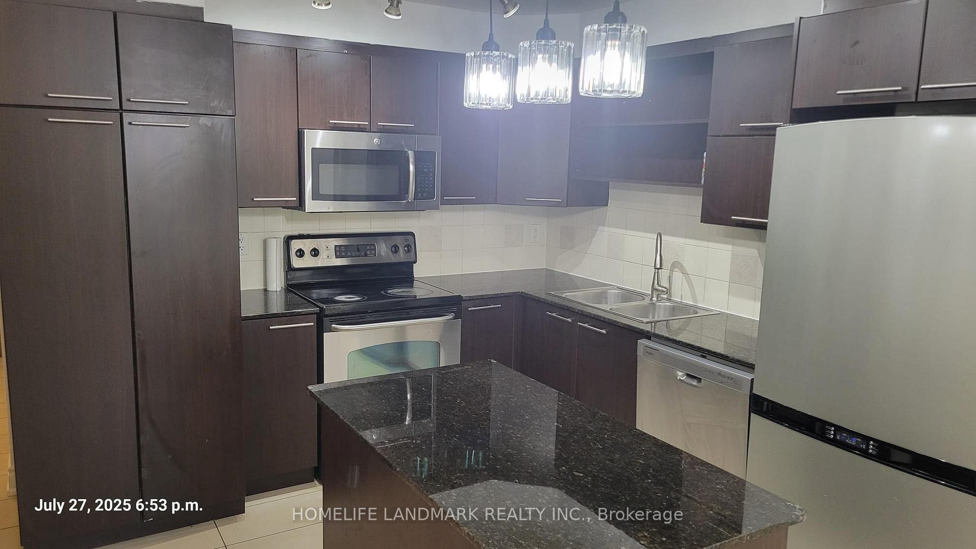 Photo 16 of Unit # 301, 39 Galleria Parkway N, Markham, Commerce Valley — HOMEH